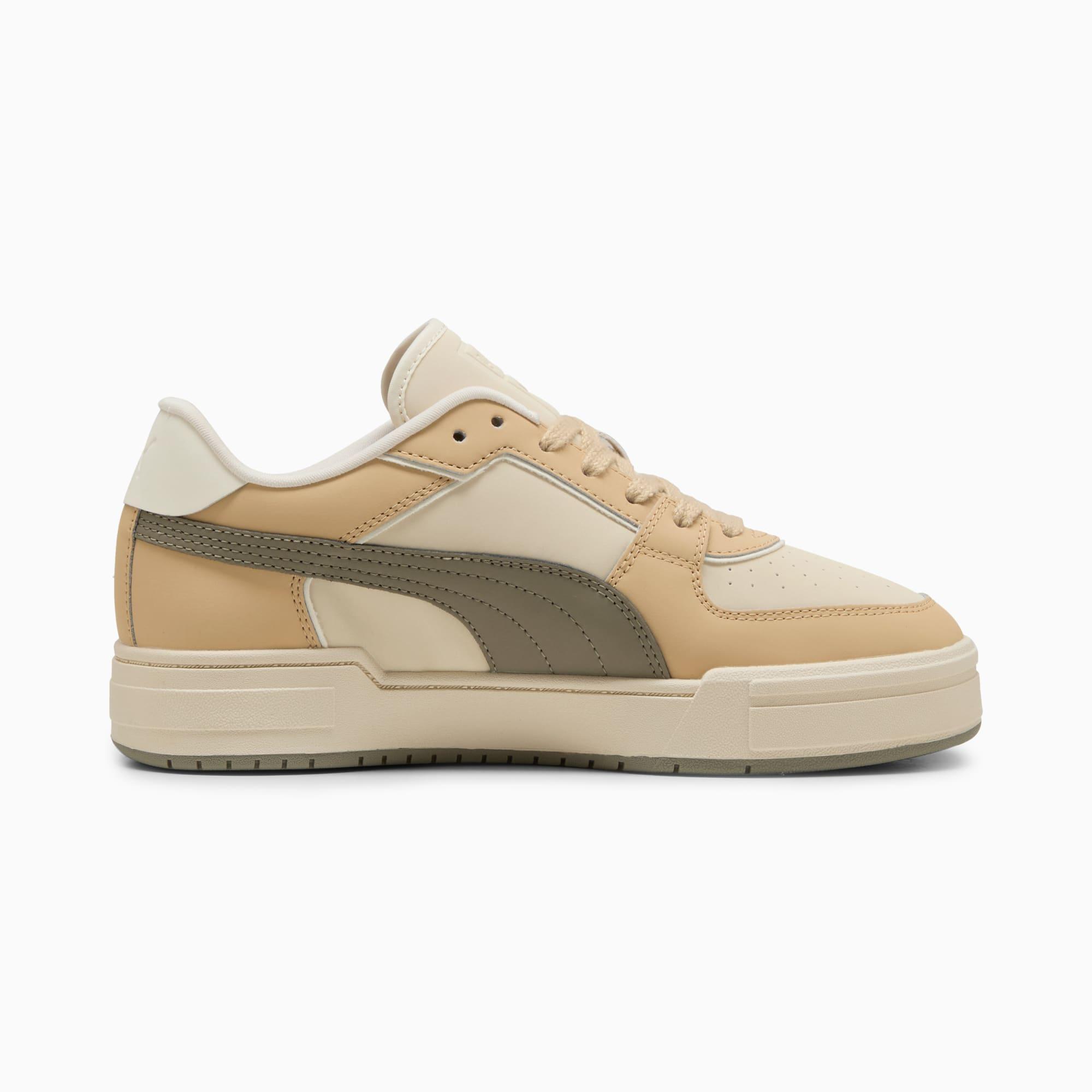 CA Pro Classic PRM Men's Sneakers Product Image