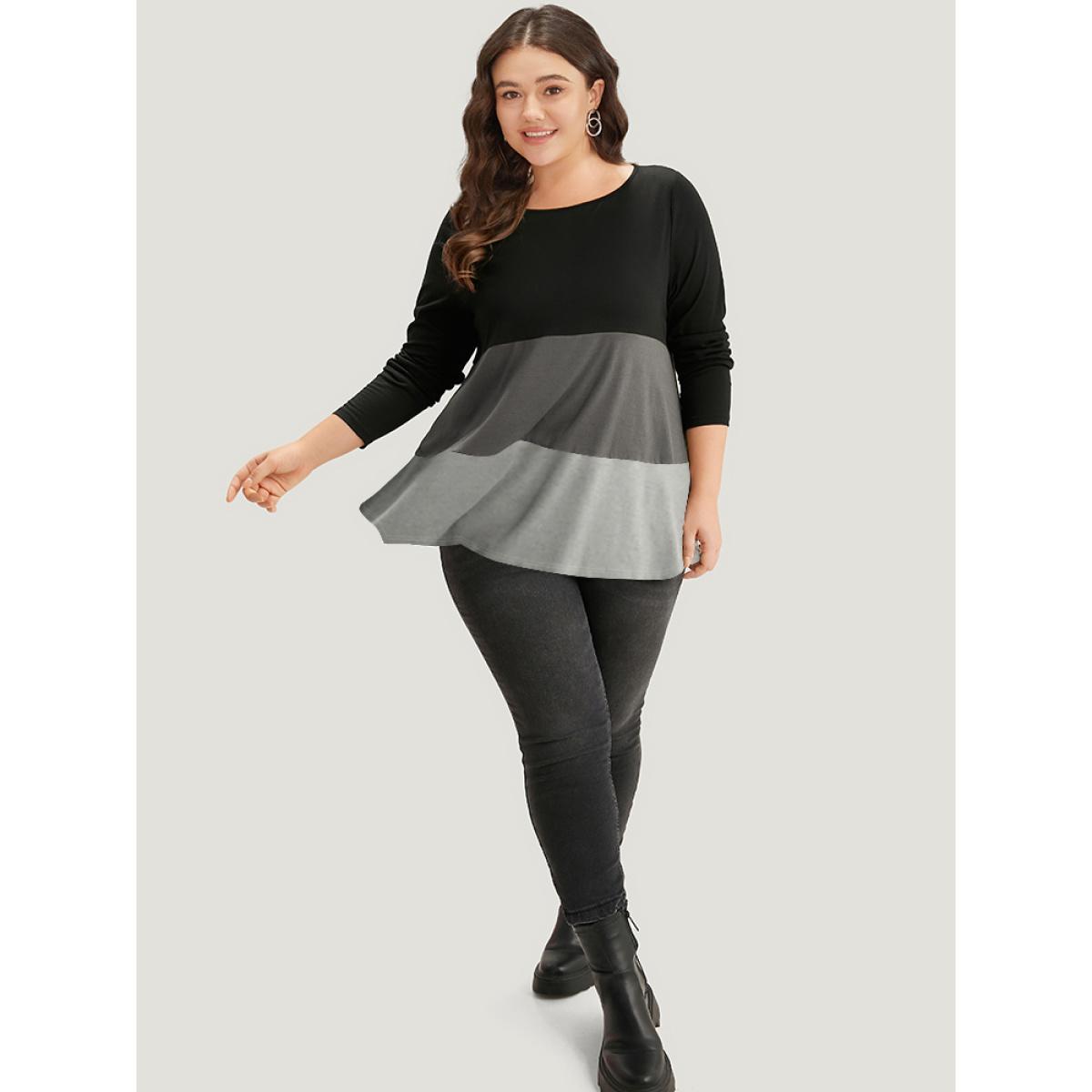 Plus Size Colorblock Leopard Contrast Round Neck T-shirt DarkGray Women Casual Contrast Leopard Round Neck Everyday T-shirts BloomChic 12/L Product Image