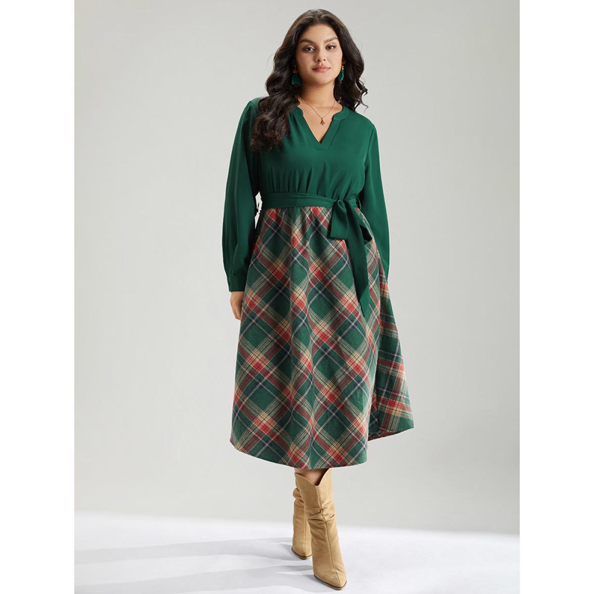 Plus Size Twill Plaid Print Notched Contrast Belted Dress DarkGreen Women Elegant Belted Notched collar Long Sleeve Curvy Midi Dress BloomChic 26/4X Product Image