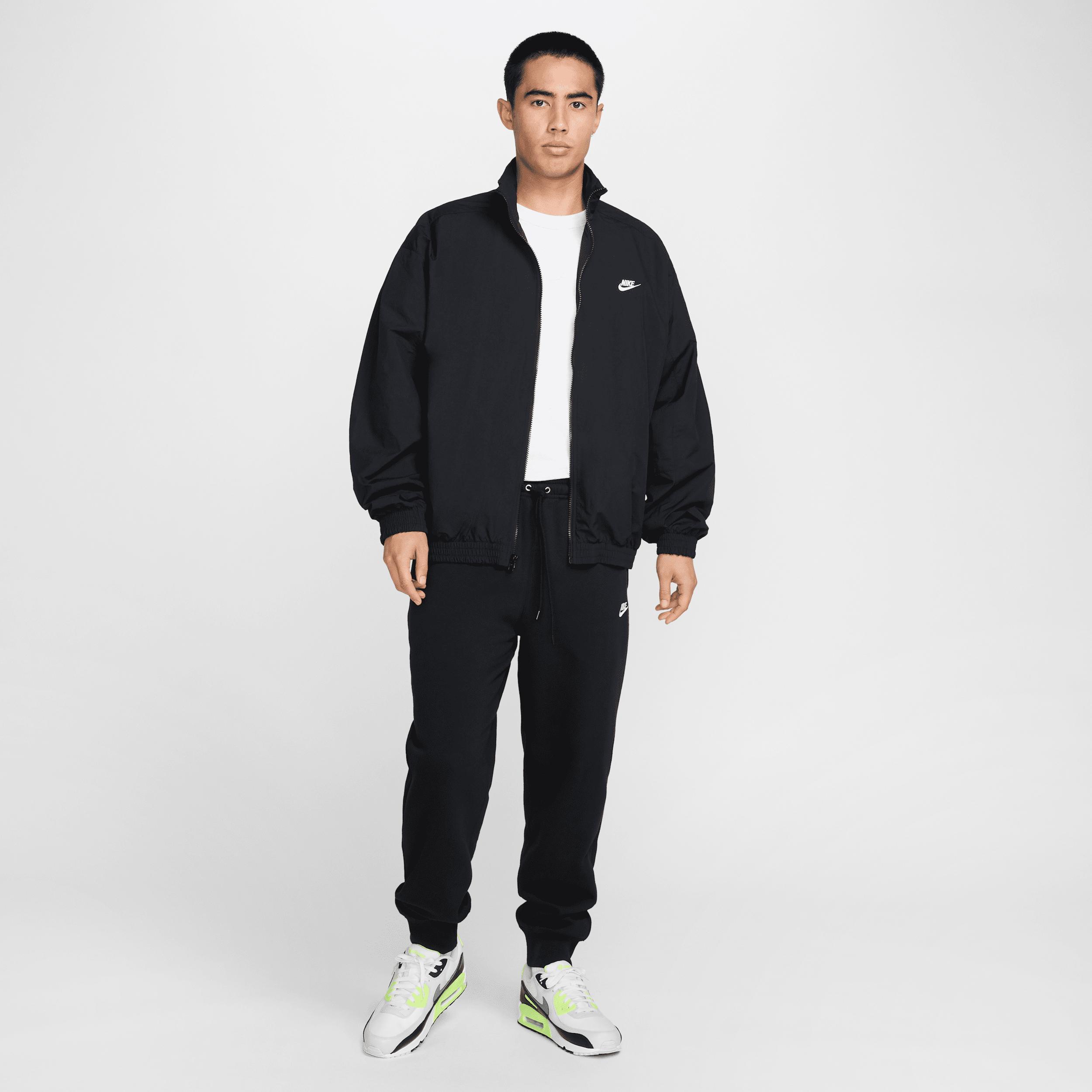Nike Club Men's Joggers Product Image