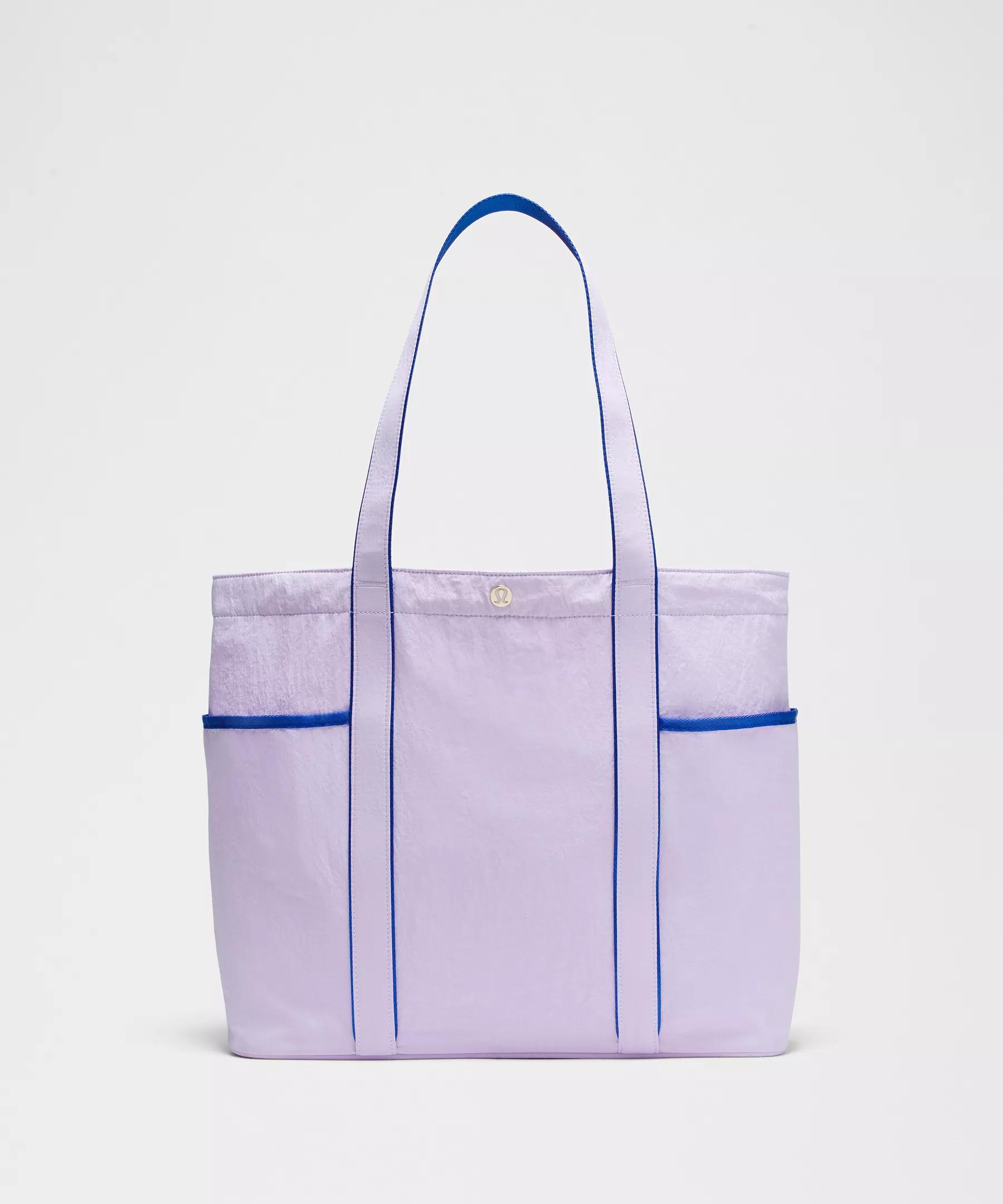 Daily Multi-Pocket Tote Bag 20L Product Image