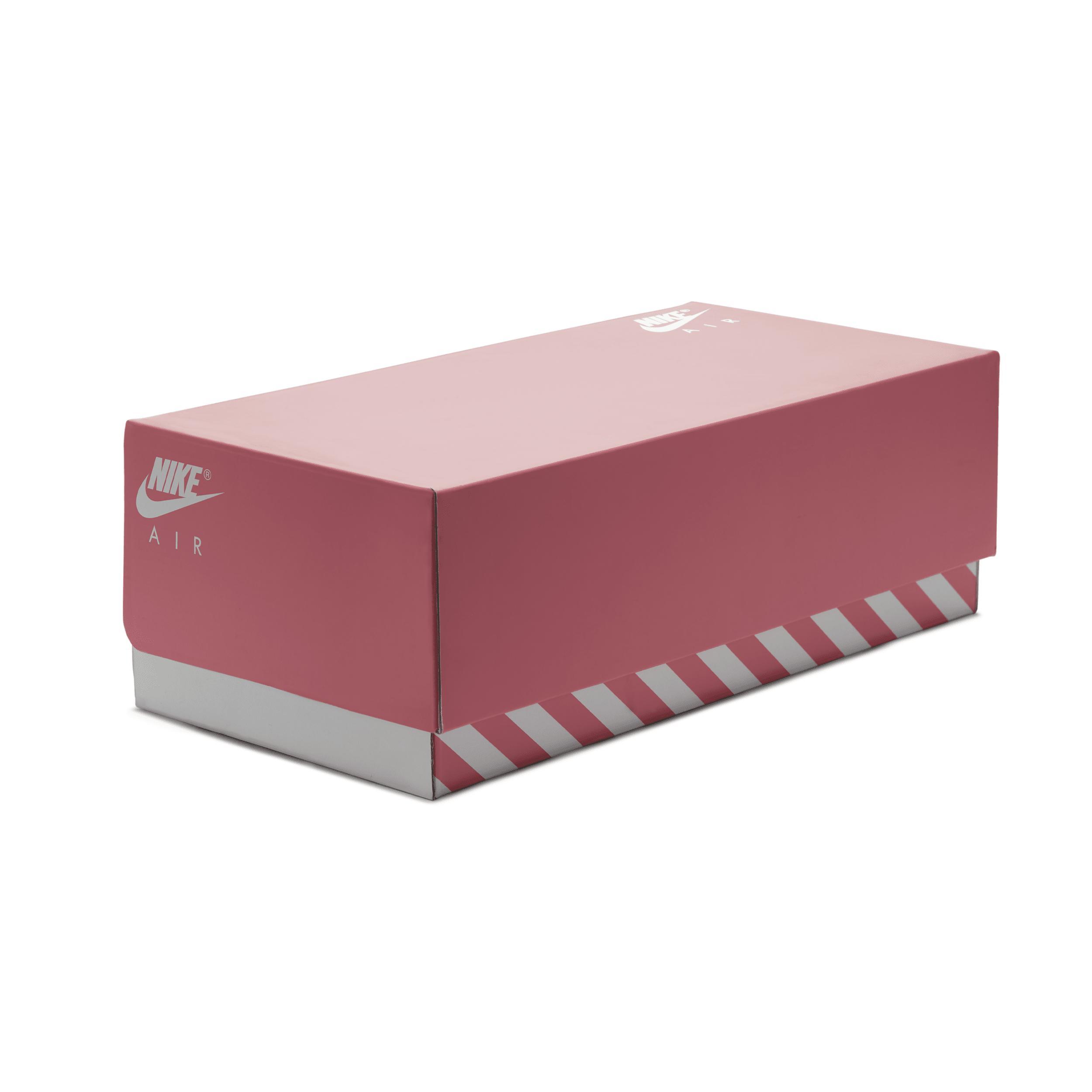 Nike Air Max 90 sneakers in gray and pink rose Product Image