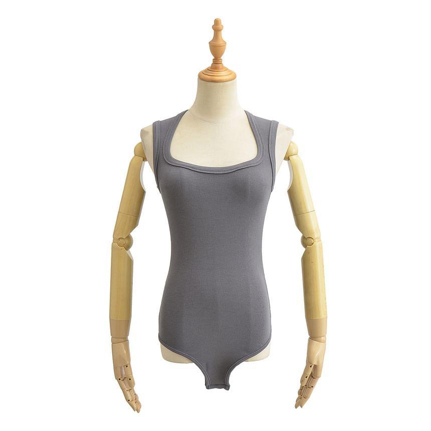 Sleeveless Scoop Neck Plain Bodysuit Top Product Image