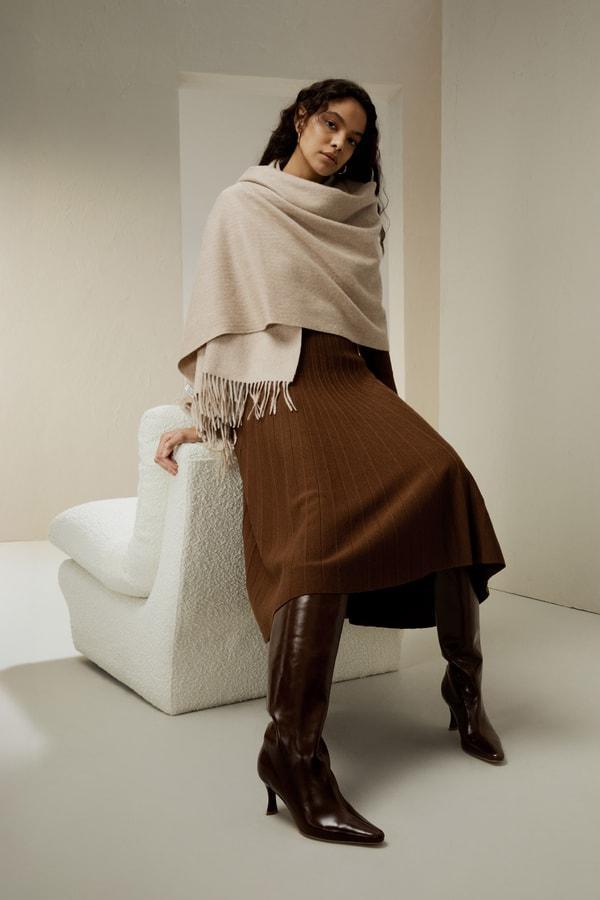 Collegiate Ultra-fine Merino Wool Skirt Product Image