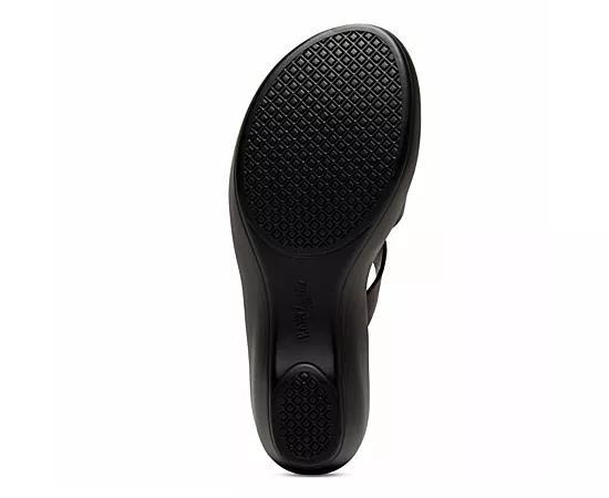 Eastland Laurel Womens Leather Thong Sandals Product Image