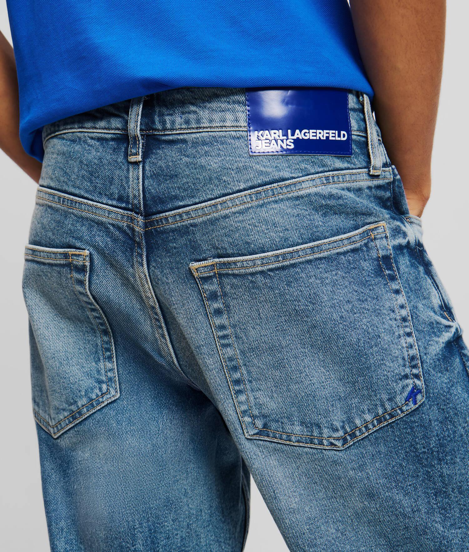 TAPERED JEANS Product Image