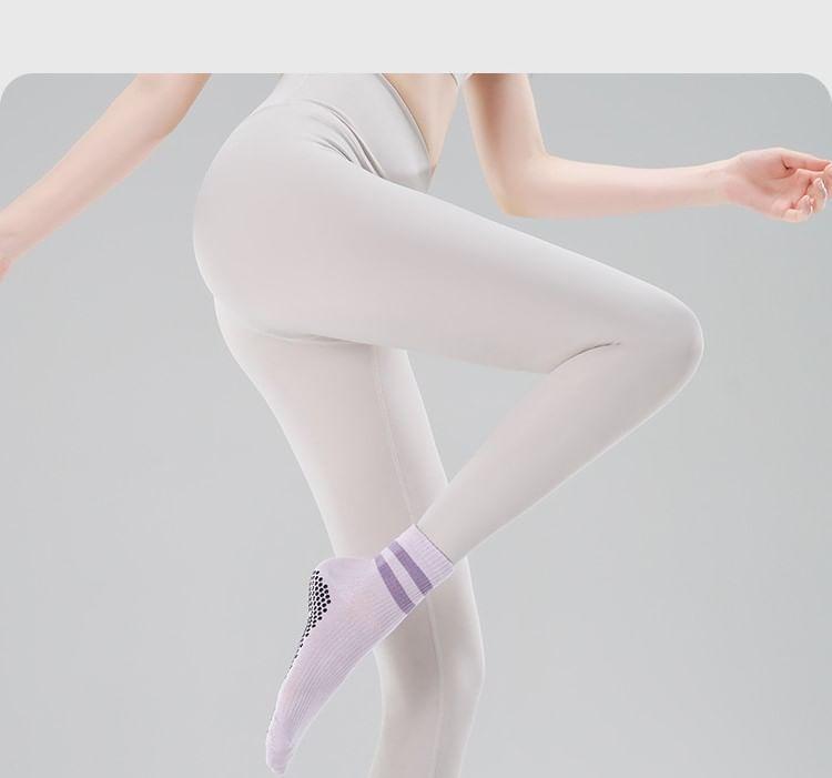 Striped Ribbed Yoga Socks Product Image