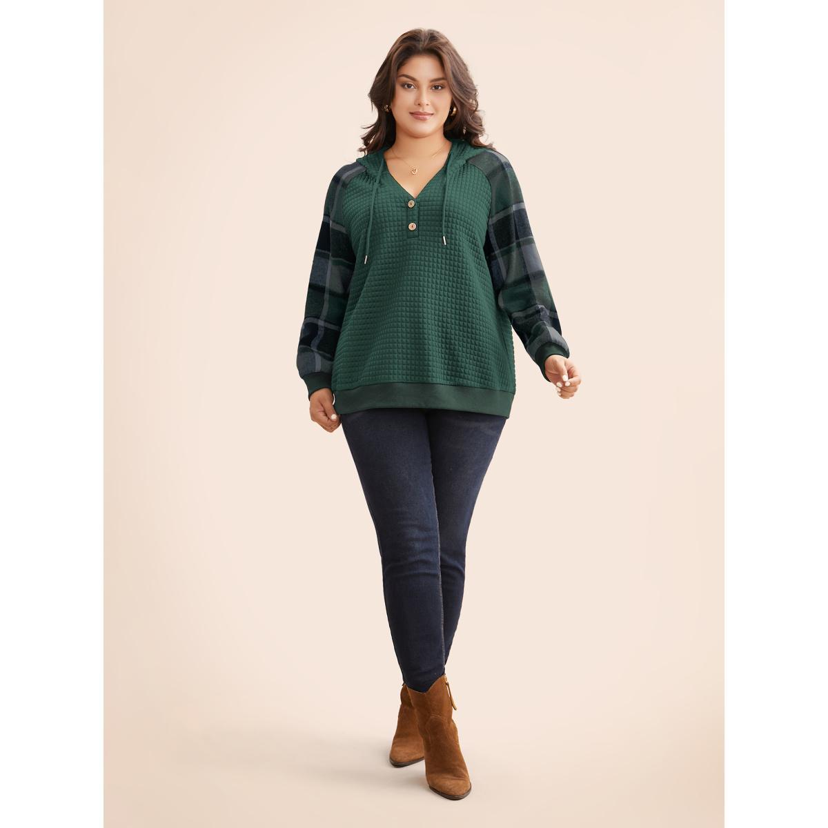 Plus Size Plaid Patchwork Hooded Raglan Sleeve Sweatshirt Women DarkGreen Casual Texture Hooded Everyday Sweatshirts BloomChic 26/4X Product Image