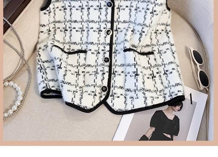 V-Neck Plaid Contrast Trim Button-Up Sweater Vest Product Image