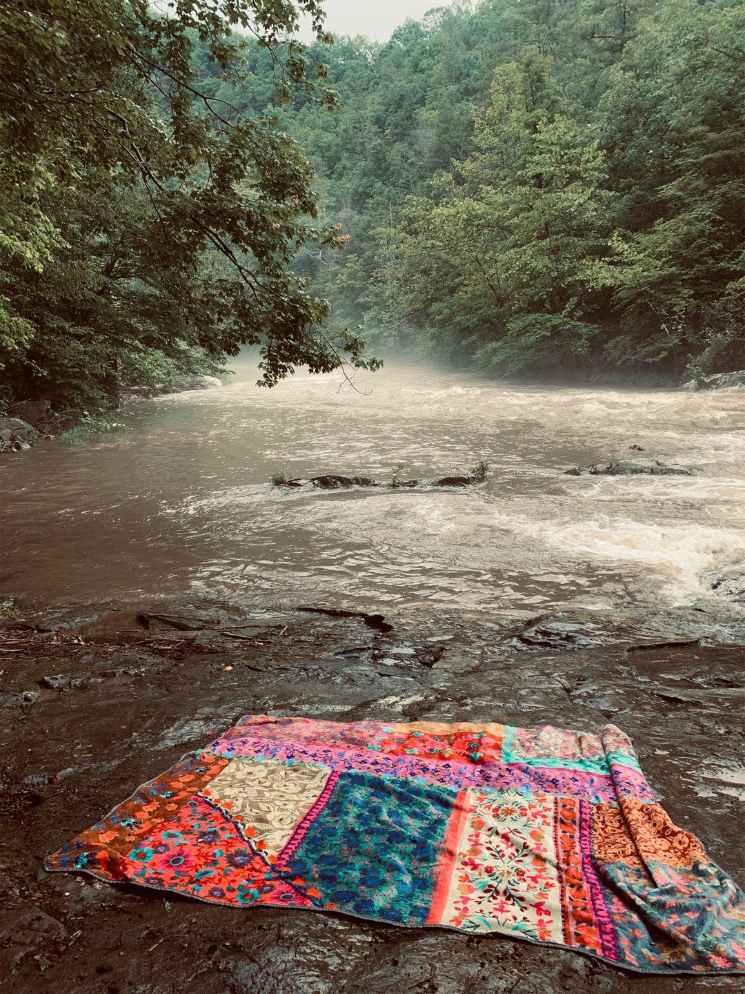 XL Water Resistant Picnic Blanket Product Image