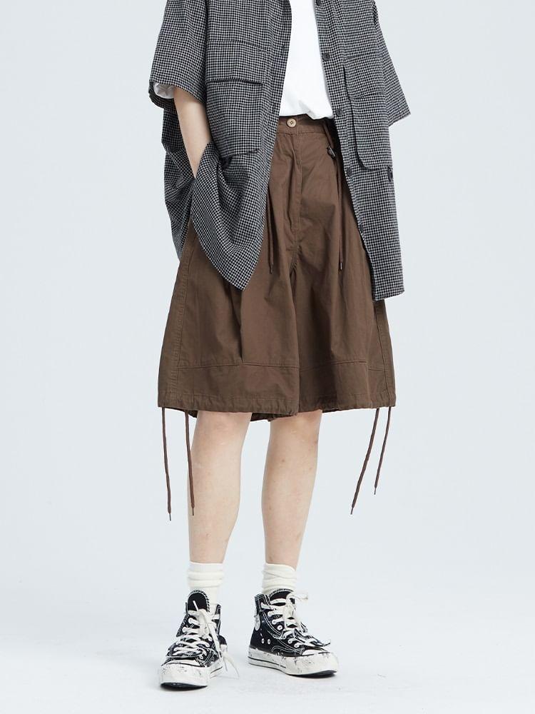 Mid Rise Plain Shorts Product Image