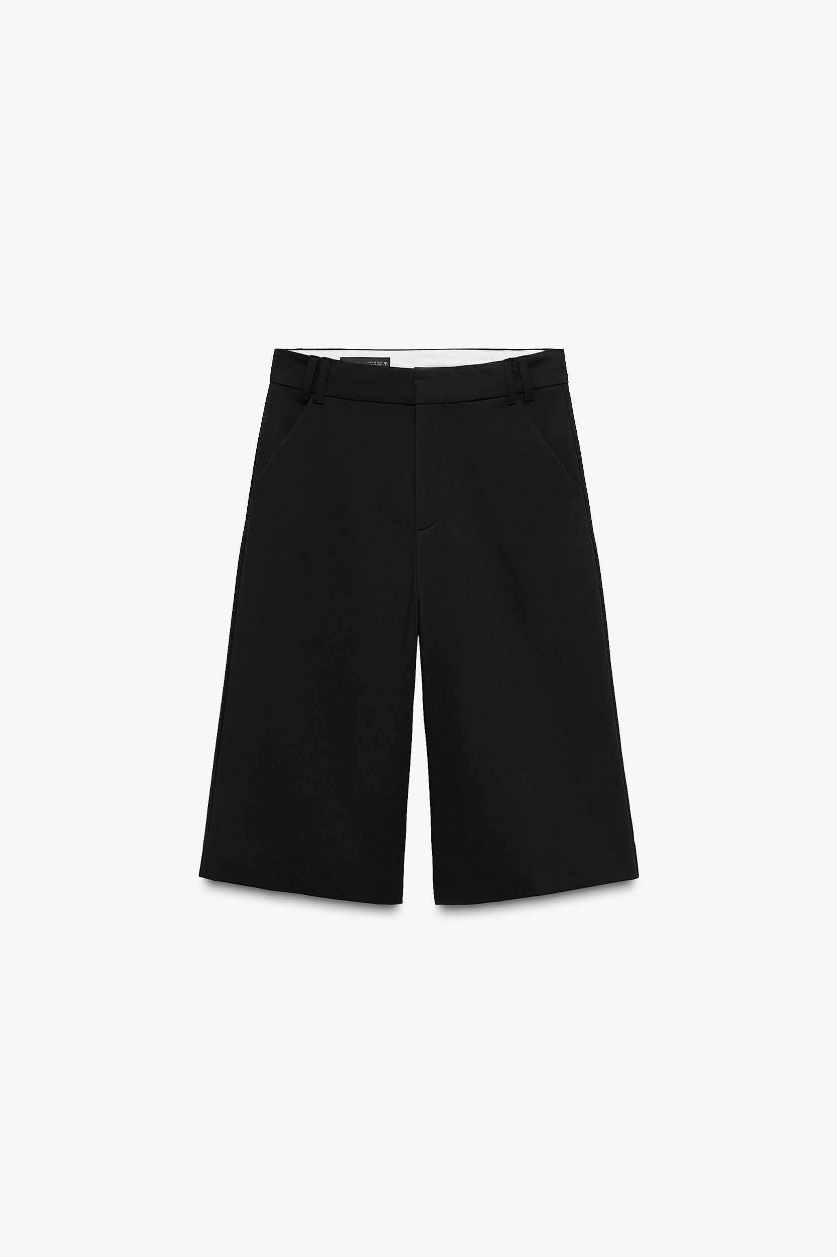 SHORTS WITH BELT LOOP Product Image