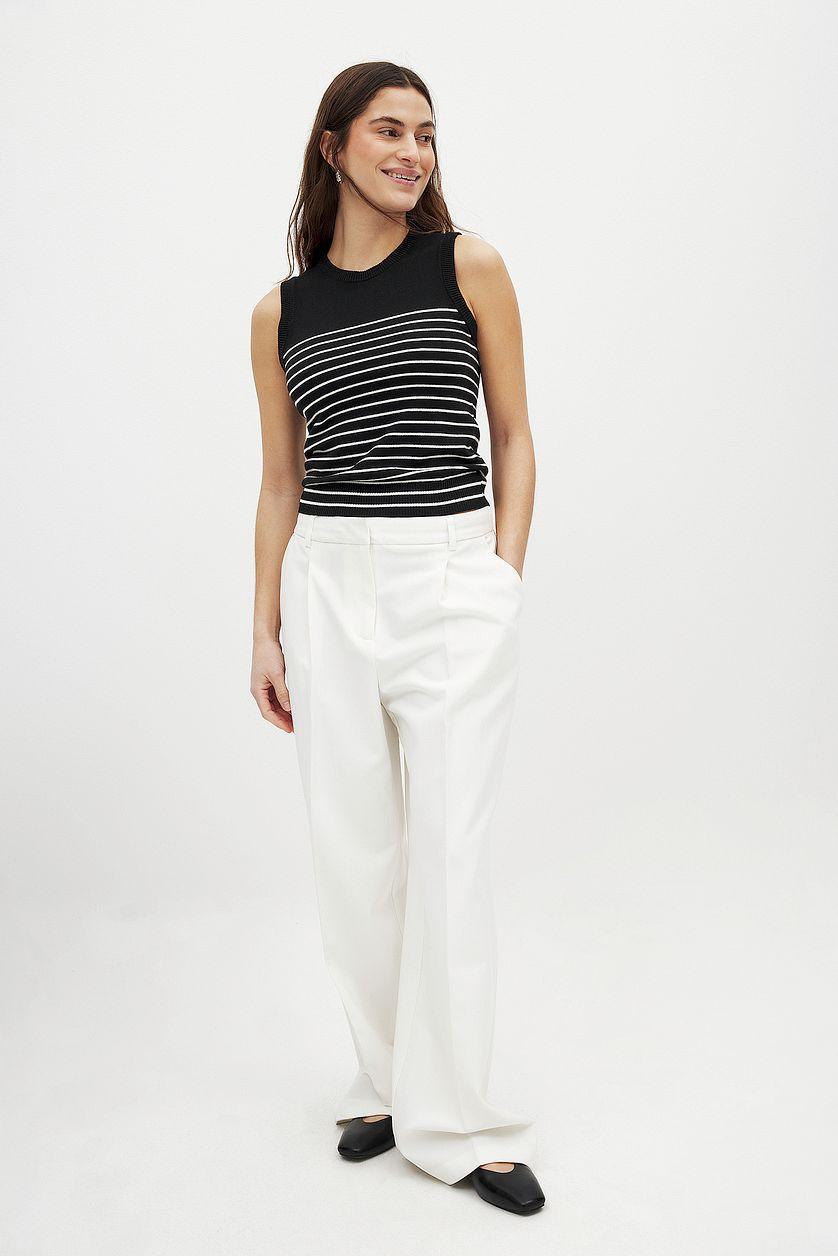 Sleeveless Knitted Striped Top Product Image