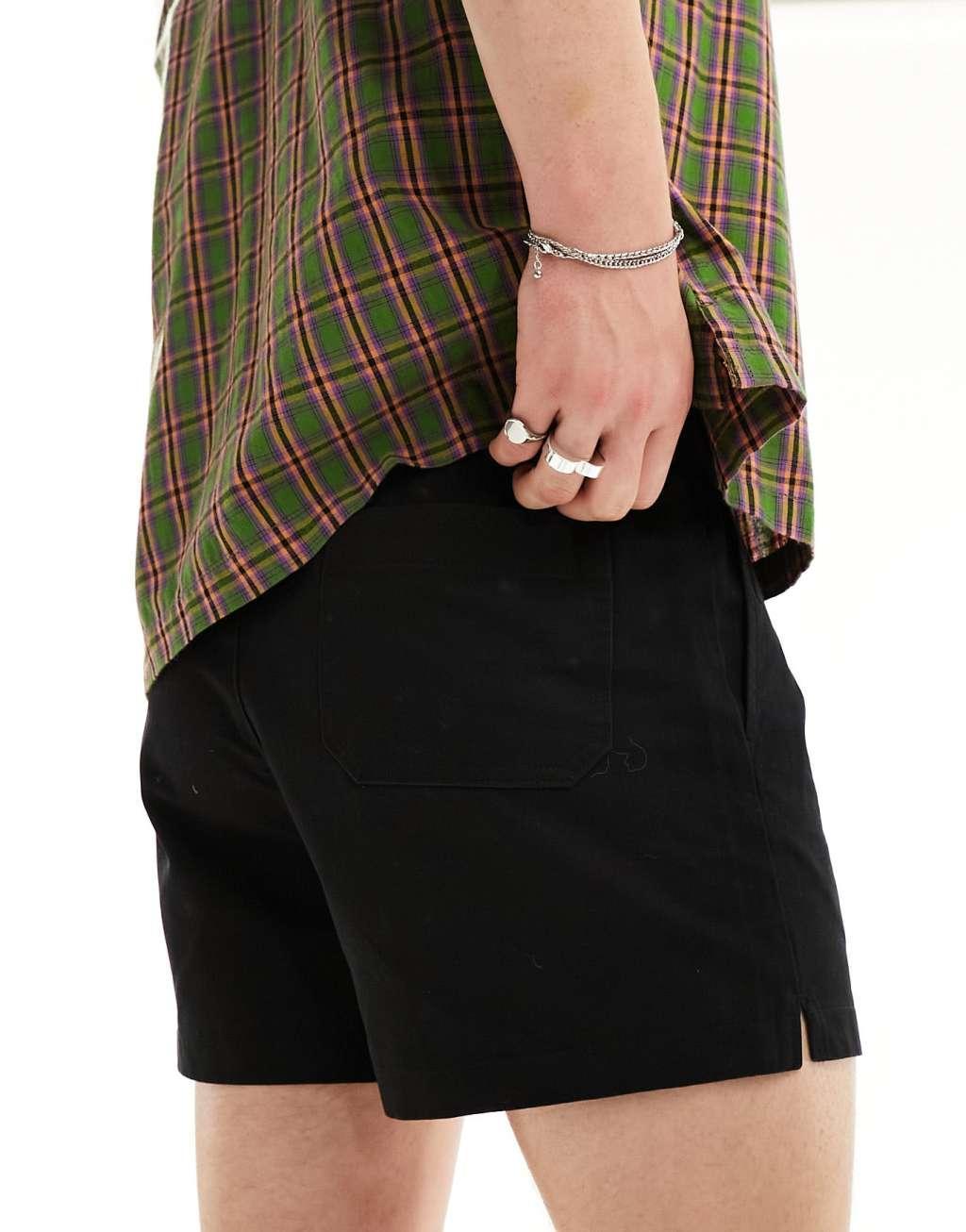 Reclaimed Vintage chino short in black Product Image
