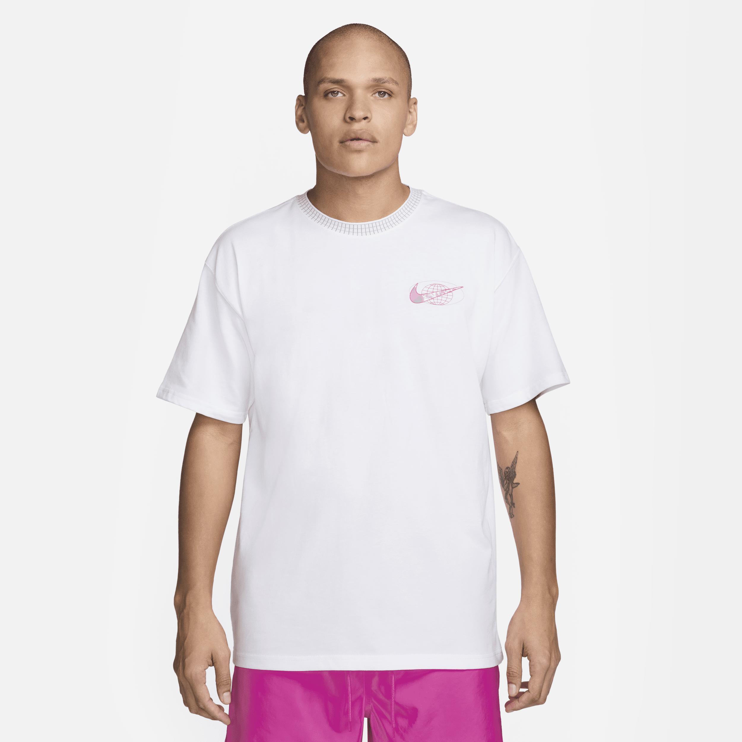 Nike Sportswear Men's Max90 T-Shirt Product Image