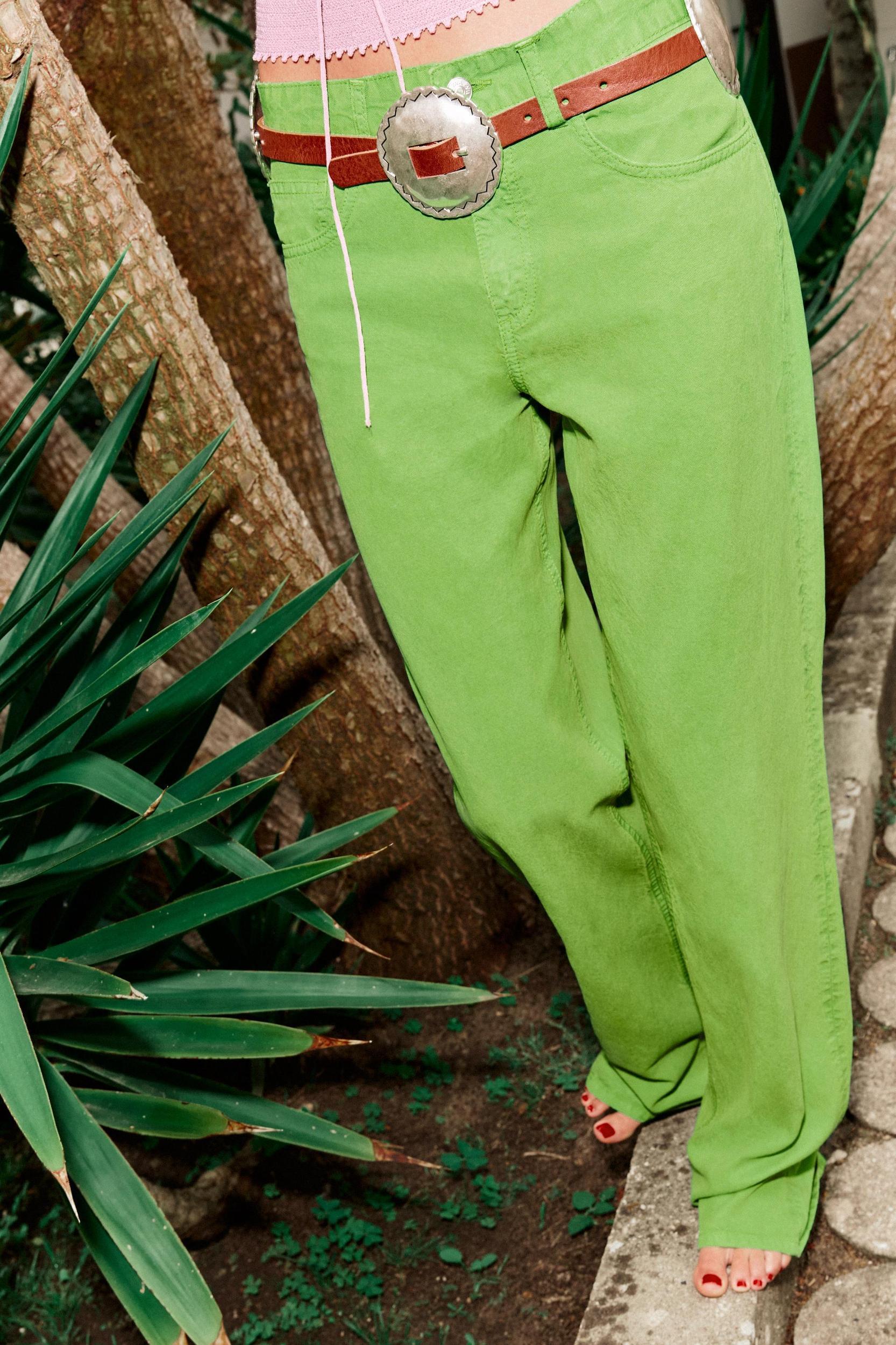 WIDE LEG MID RISE PANTS Product Image