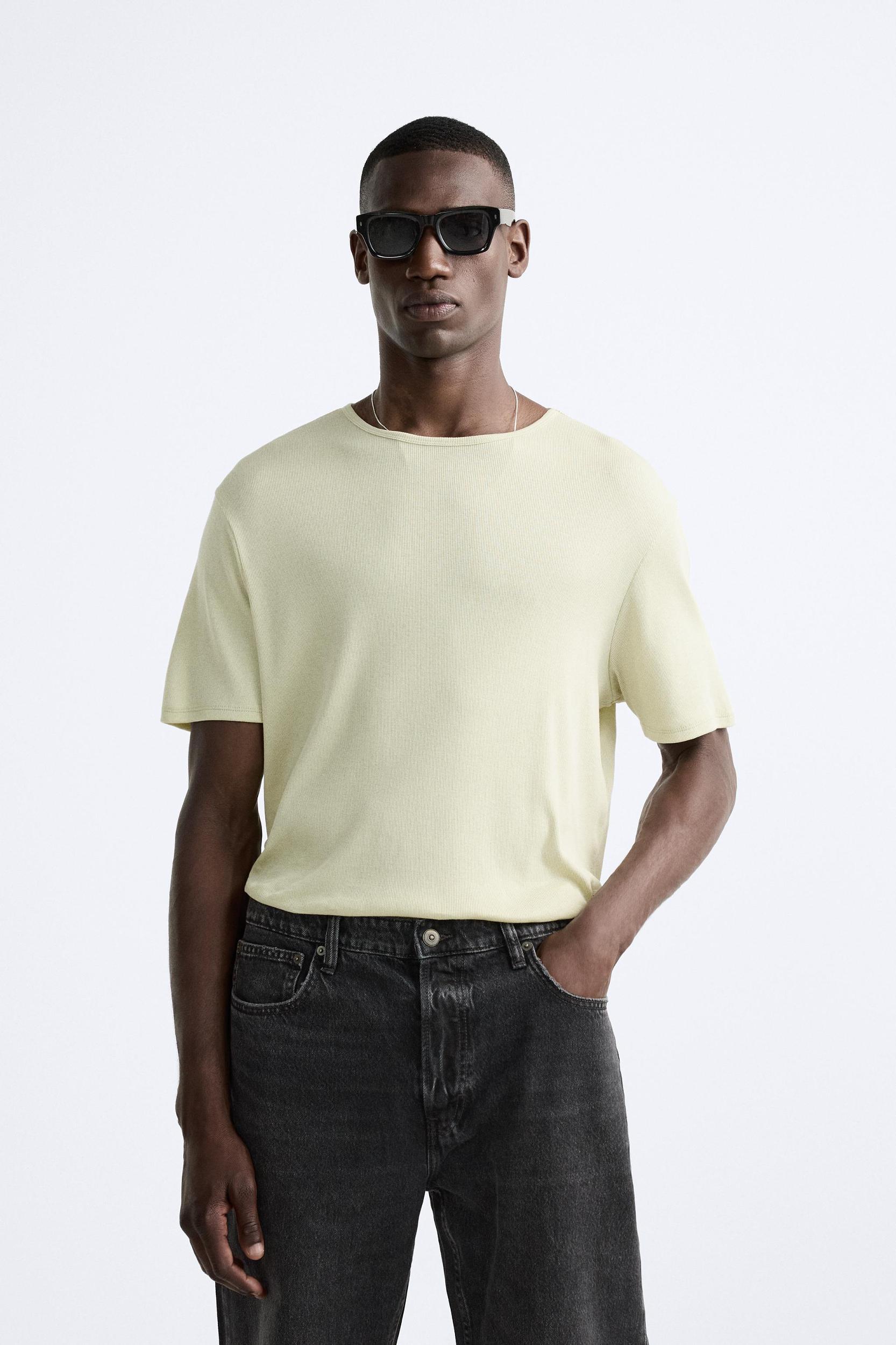 RIBBED T-SHIRT Product Image