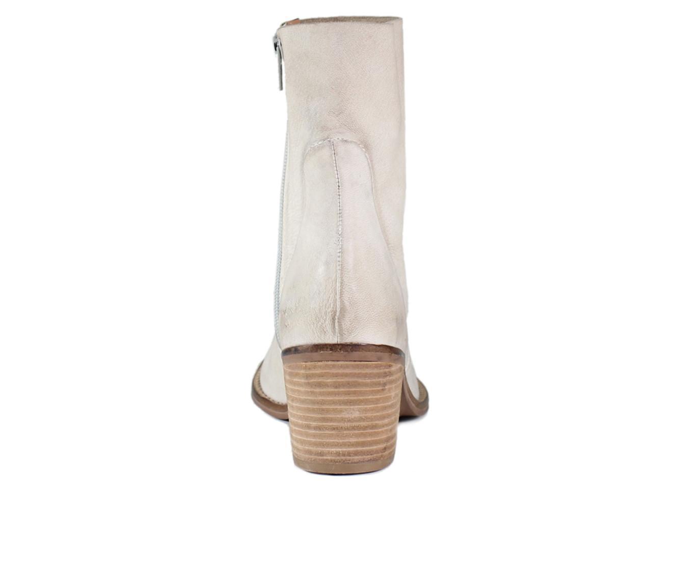 Women's DIBA TRUE Majes Tic Booties Product Image
