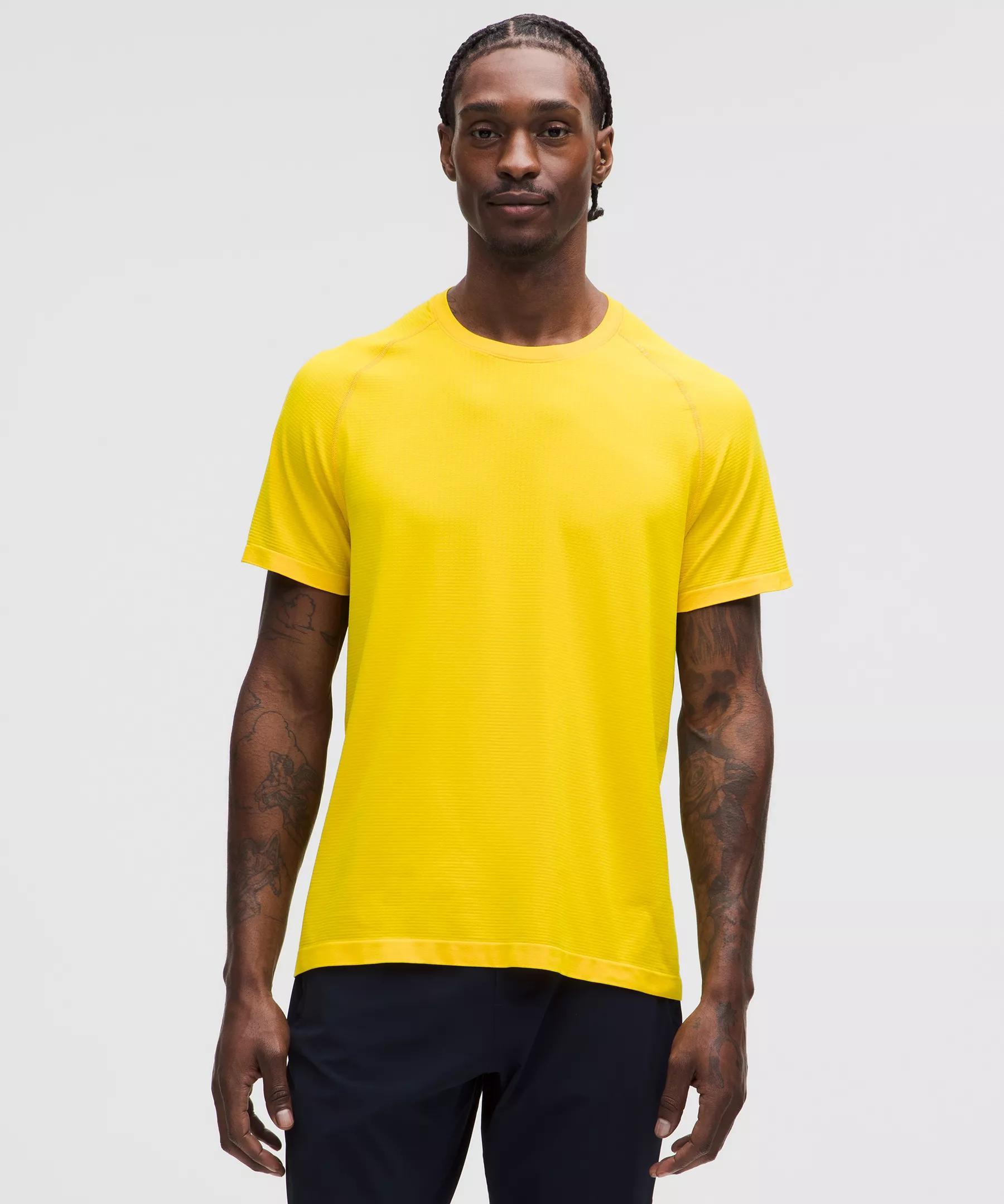 Metal Vent Tech Short-Sleeve Shirt Product Image