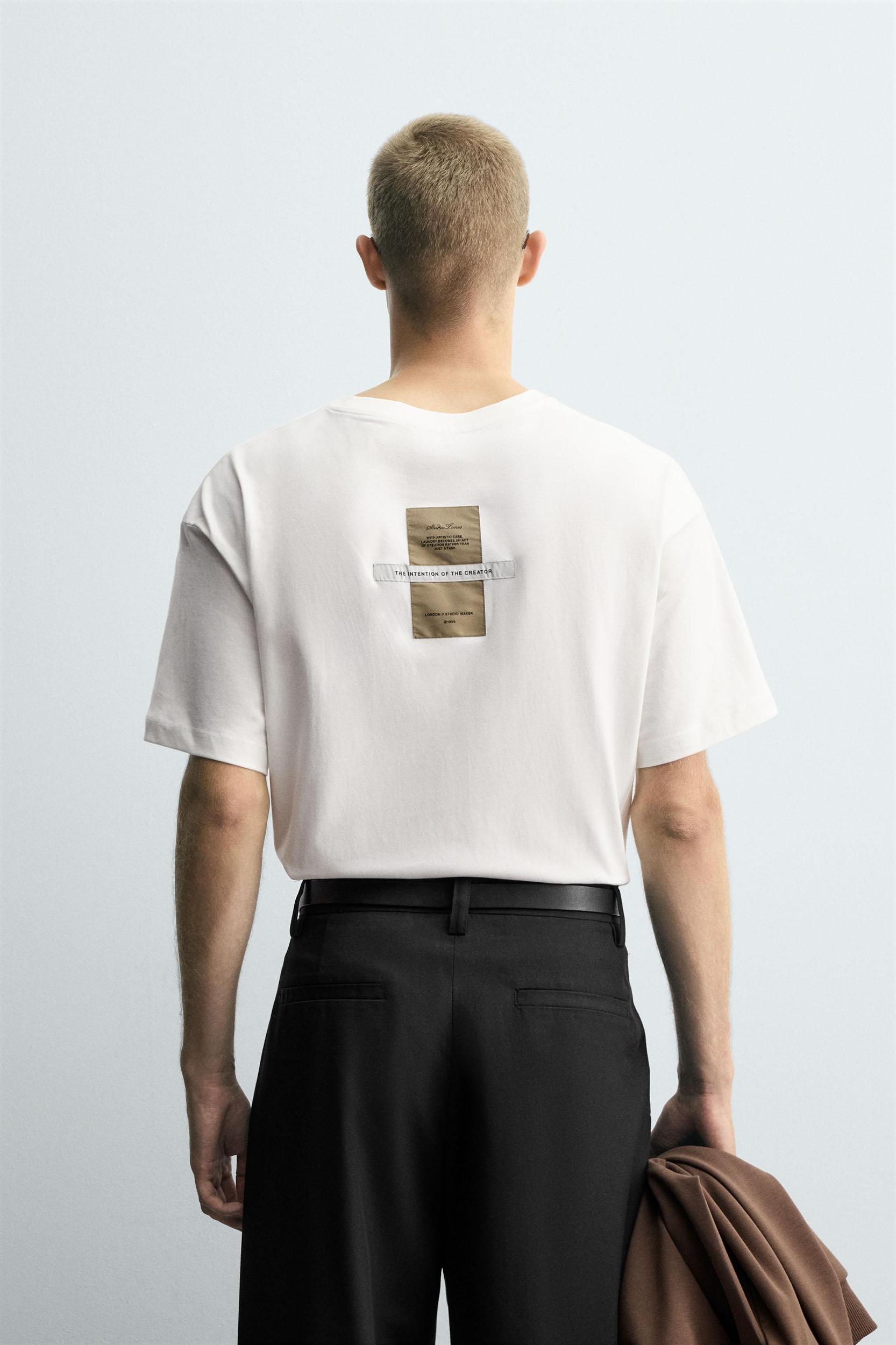 CONTRAST LABEL T-SHIRT Product Image