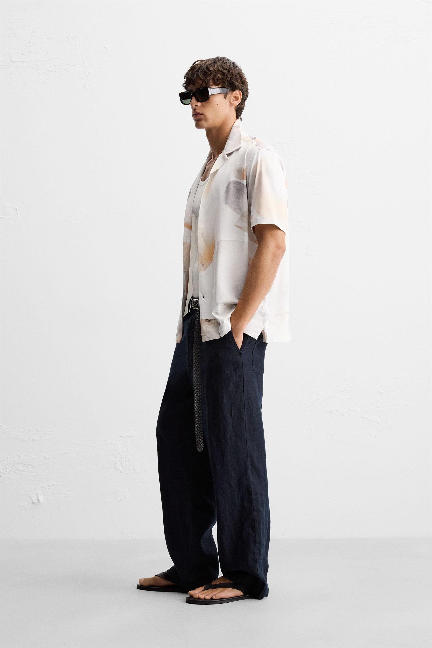 ABSTRACT PRINT STRETCH SHIRT Product Image