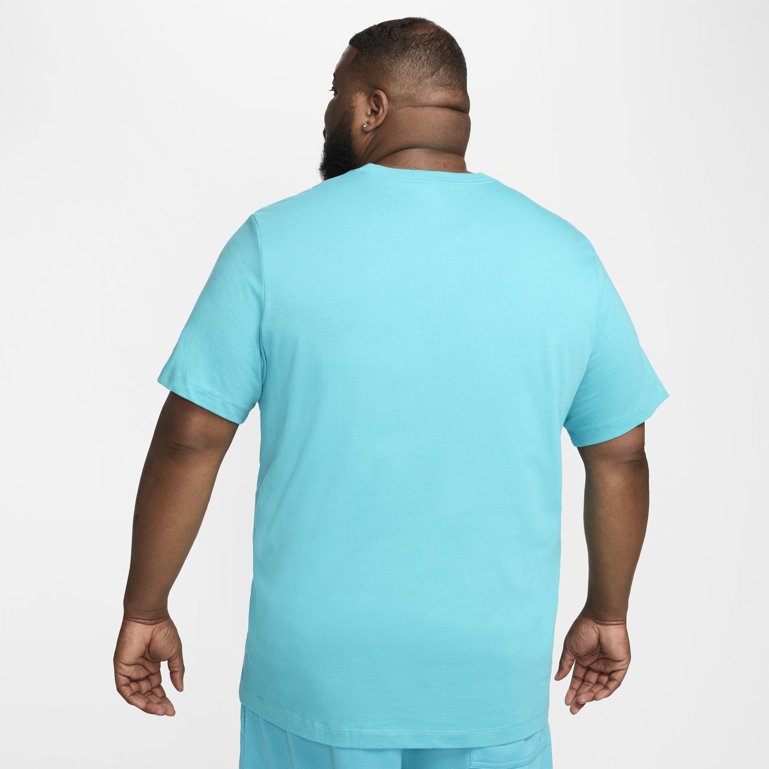 Nike Sportswear Club Men's T-Shirt Product Image