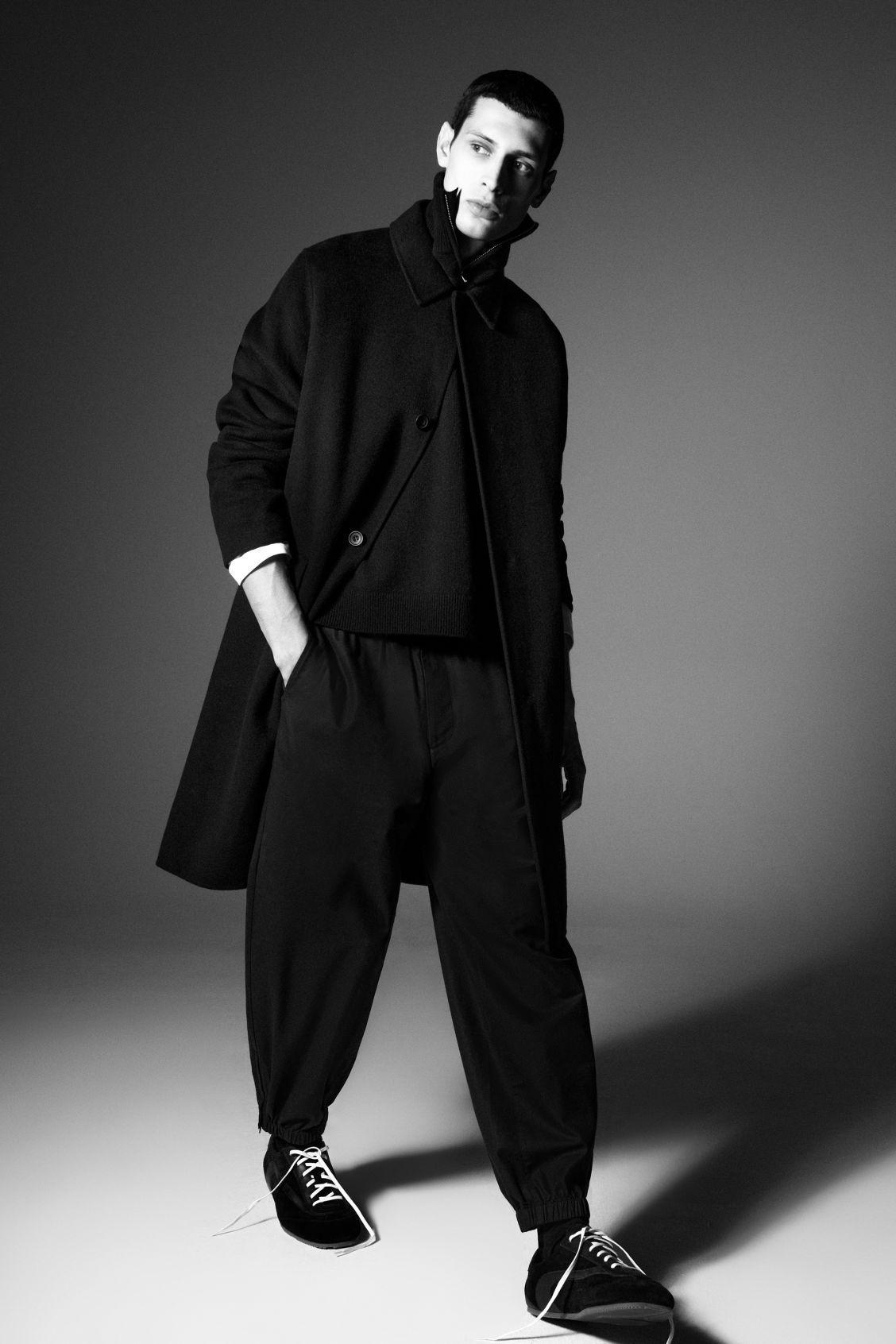 ELASTICATED TAPERED PANTS Product Image