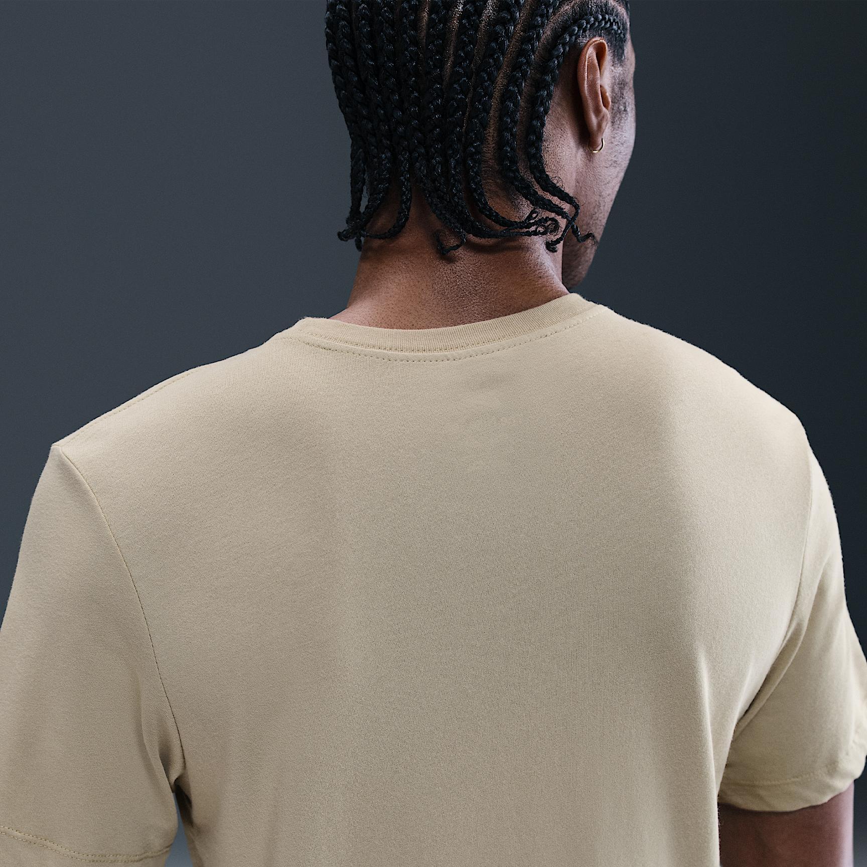 Nike Men's Dri-FIT Training T-Shirt Product Image