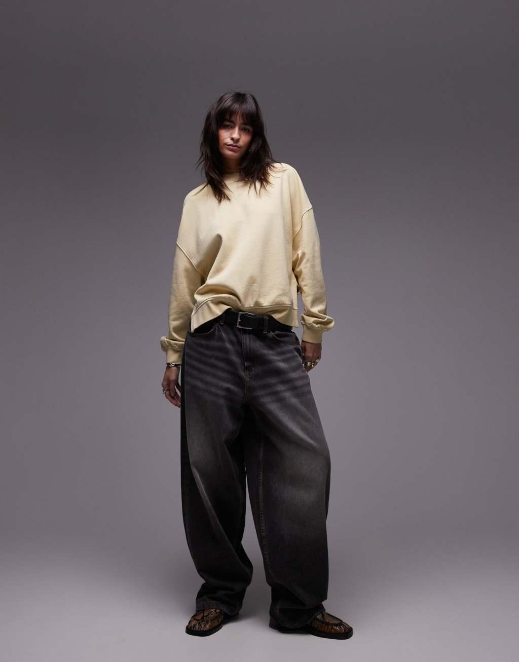 & Other Stories sweatshirt in light yellow Product Image