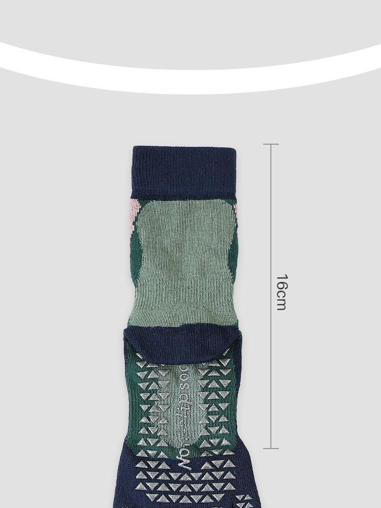 Patterned Toe Socks Product Image