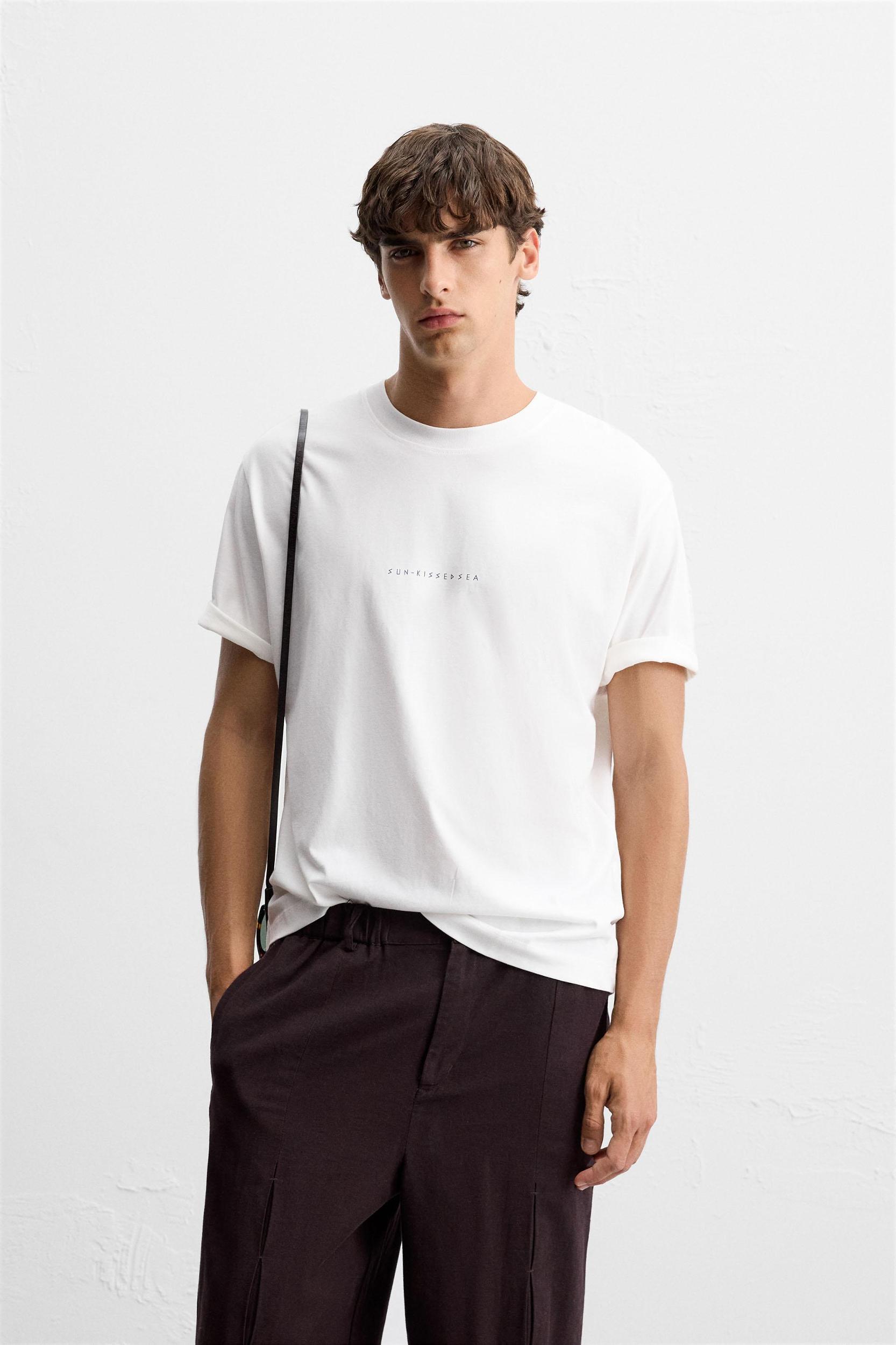 CONTRAST PATCH T-SHIRT Product Image