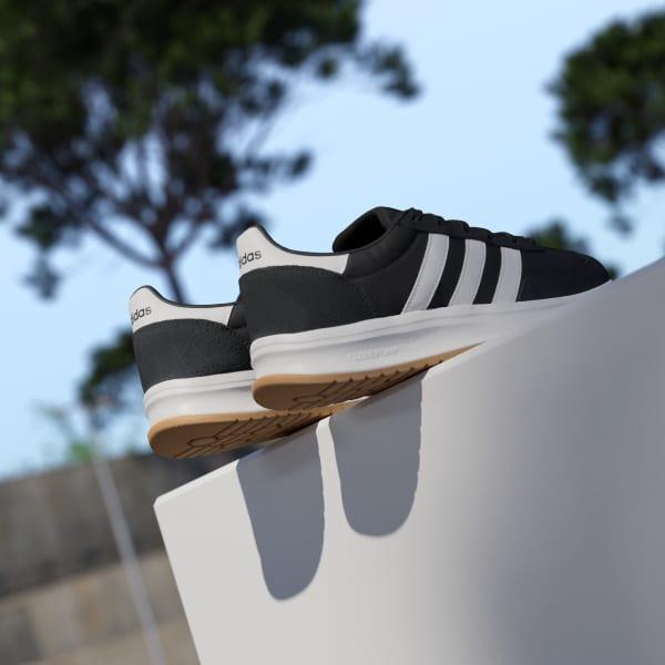 RUN 70s 2.0 Shoes Product Image