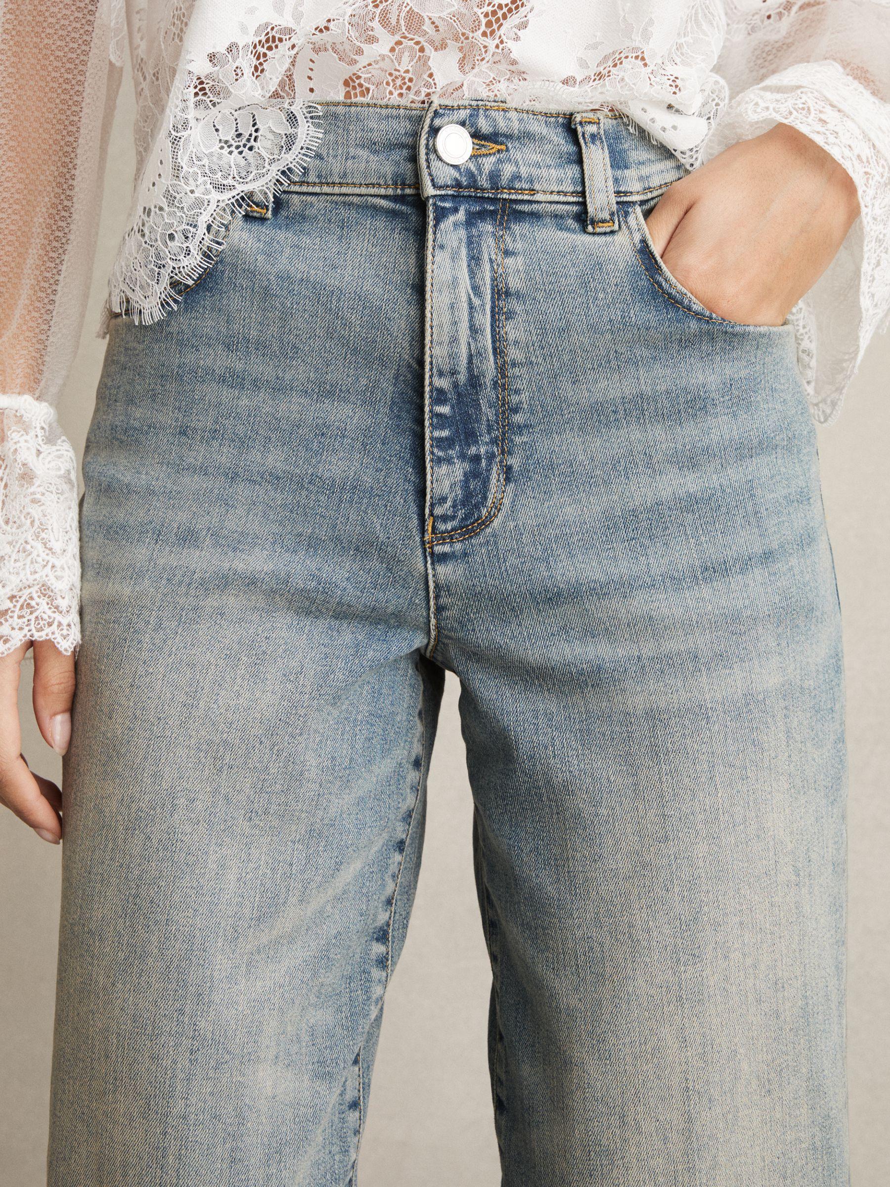 Barrel-Leg Dart Jeans in Light Blue Product Image