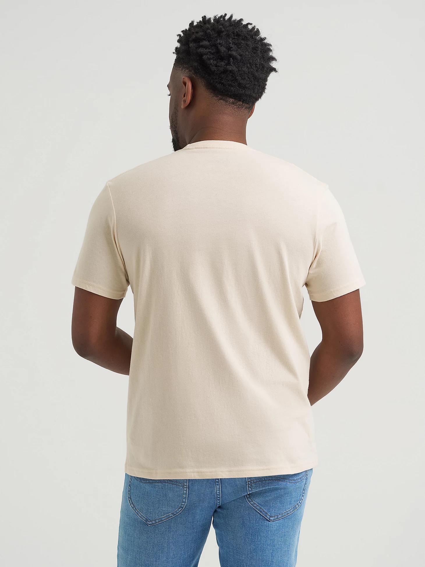 Men's Acoustic Guitar Graphic Tee | Men's Tops & Tees | Lee® Product Image