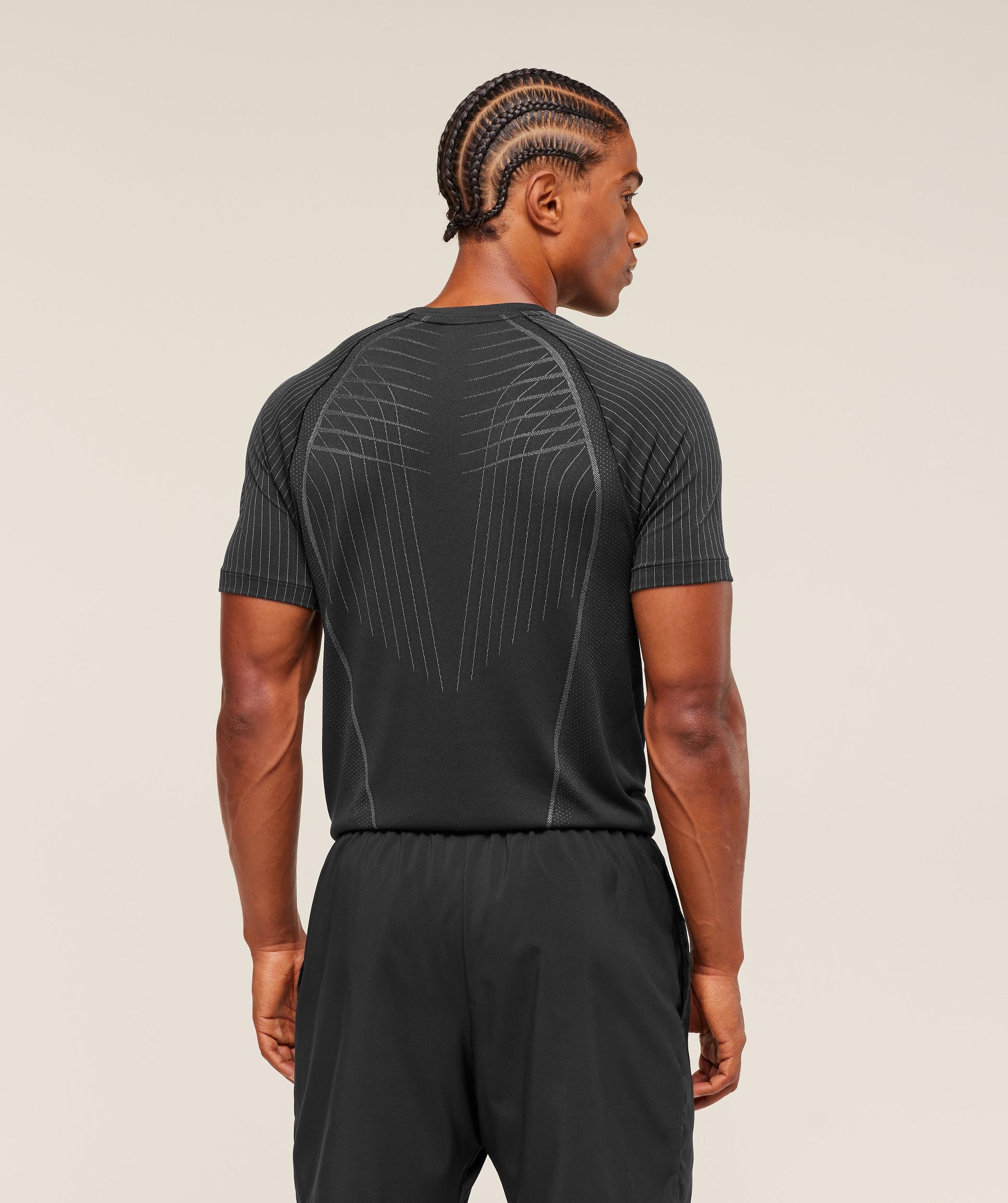 Apex Seamless T-Shirt Product Image