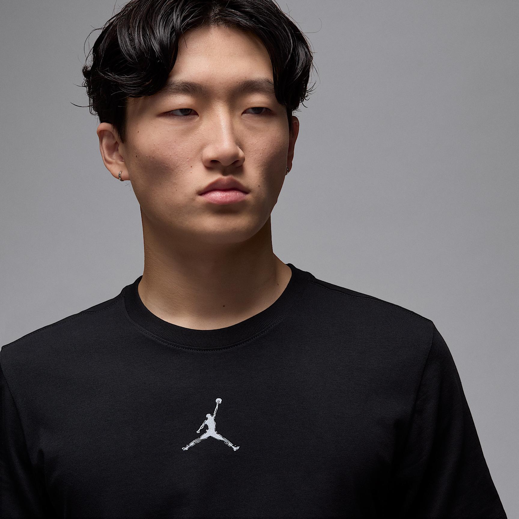 Jordan Sport Men's Dri-FIT T-Shirt Product Image