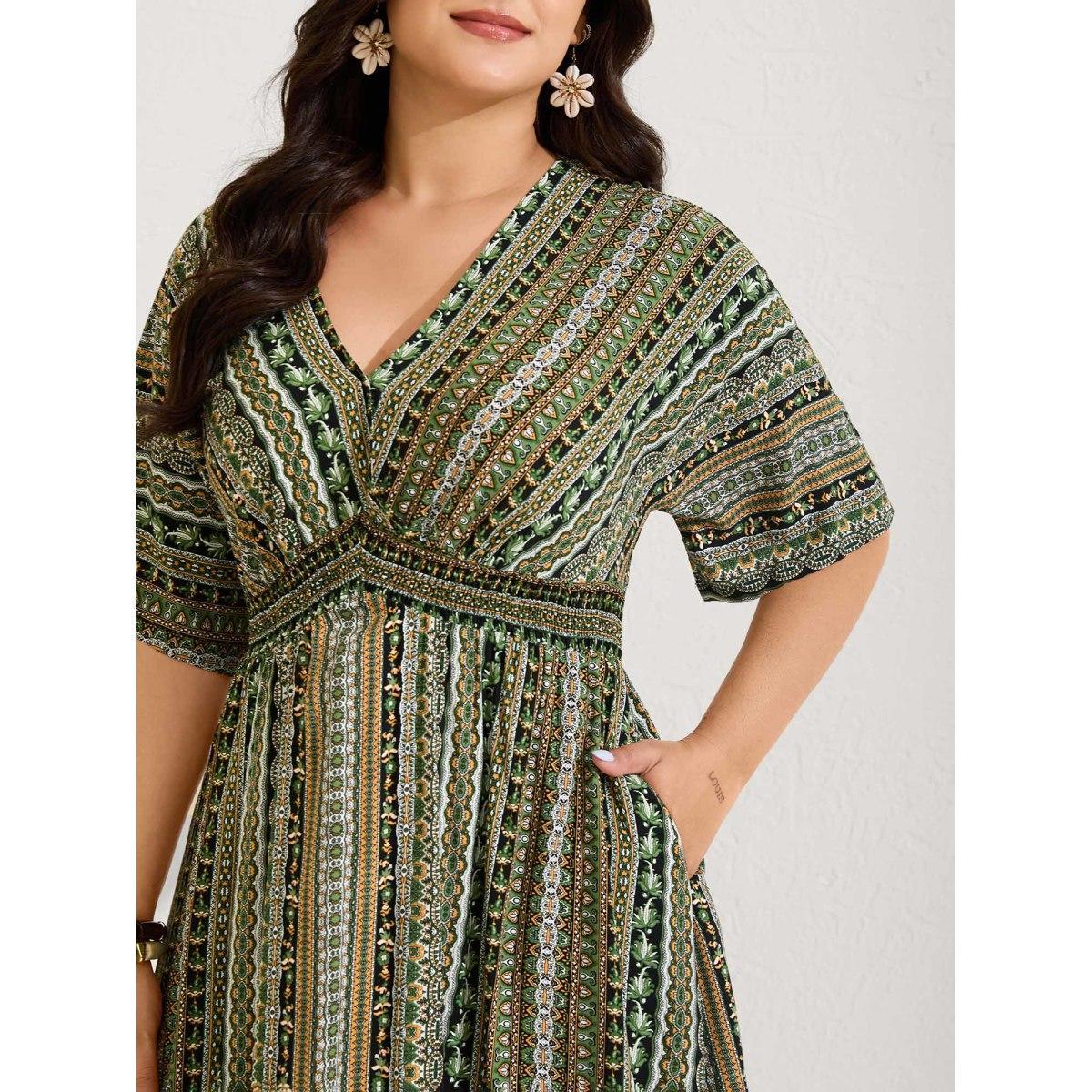 Plus Size Striped Contrast Dolman Sleeve Shirred Pocket Split Flutter Dress Truegreen Women Resort Non V-neck Half Sleeve Curvy BloomChic 14-16/1X Product Image