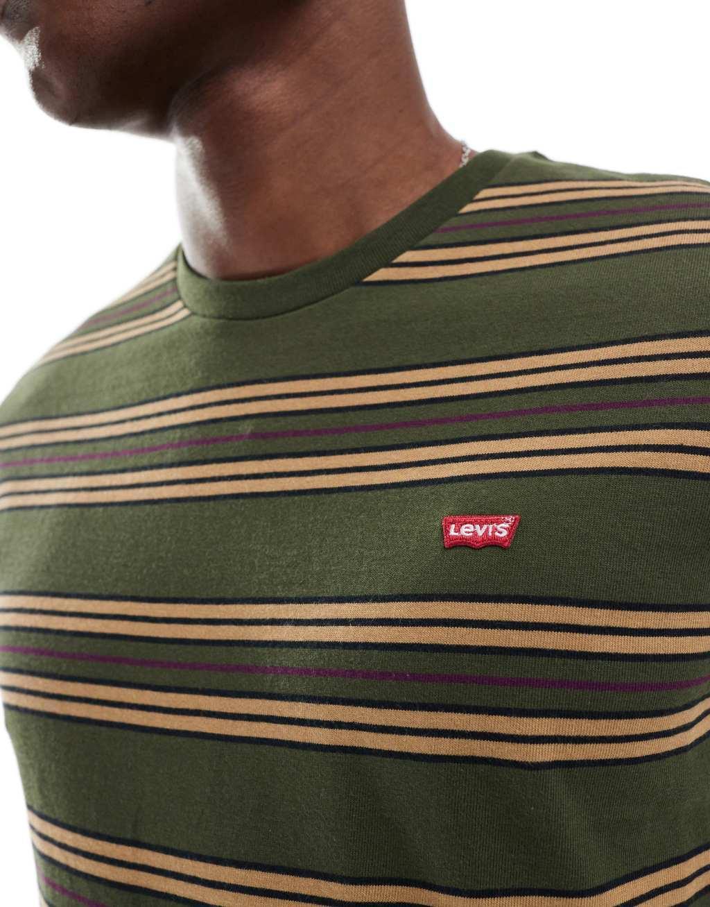 Levi's original batwing logo stripe T-shirt in dark green Product Image