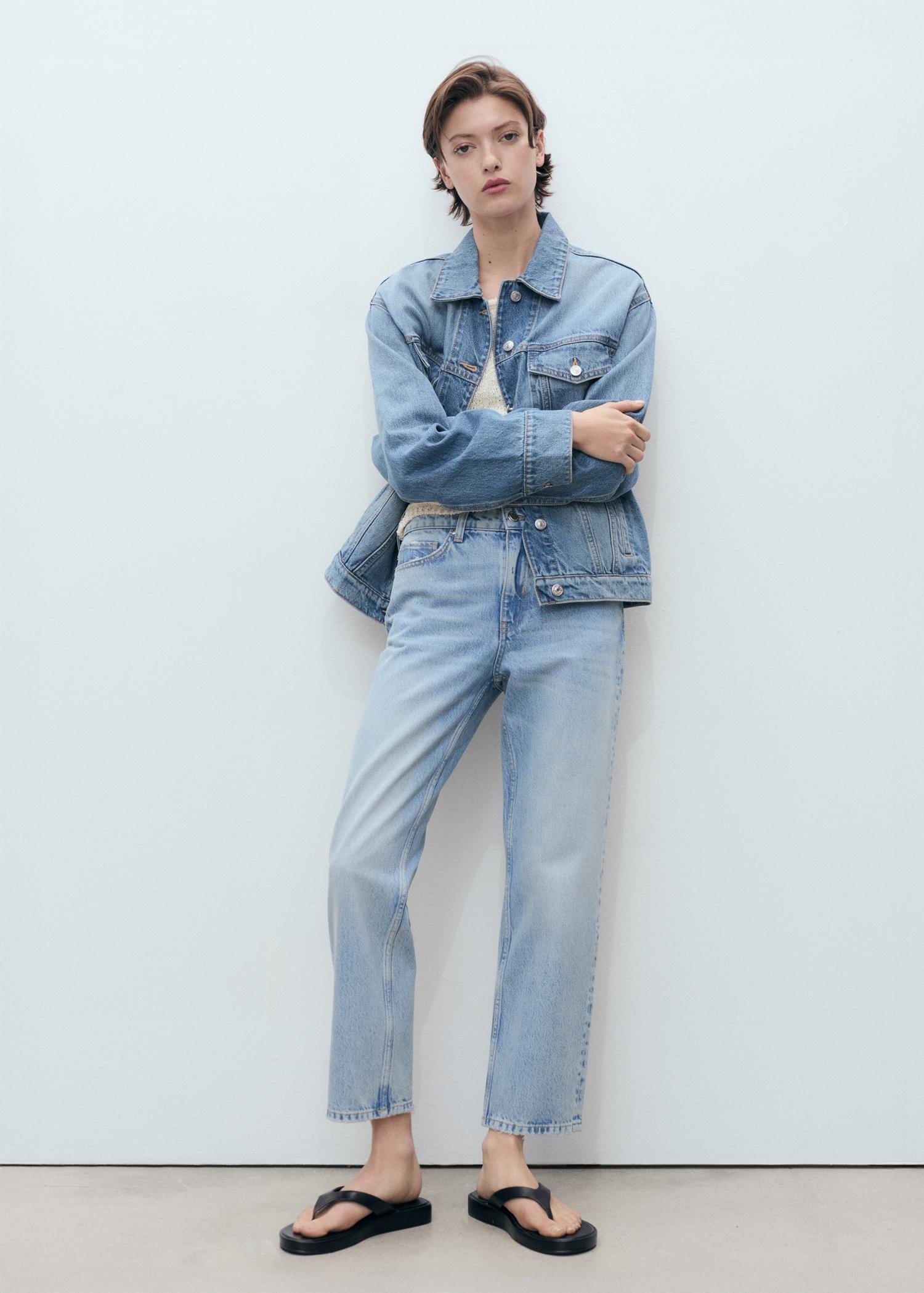 Mid-rise straight jeans - Women | MANGO USA Product Image
