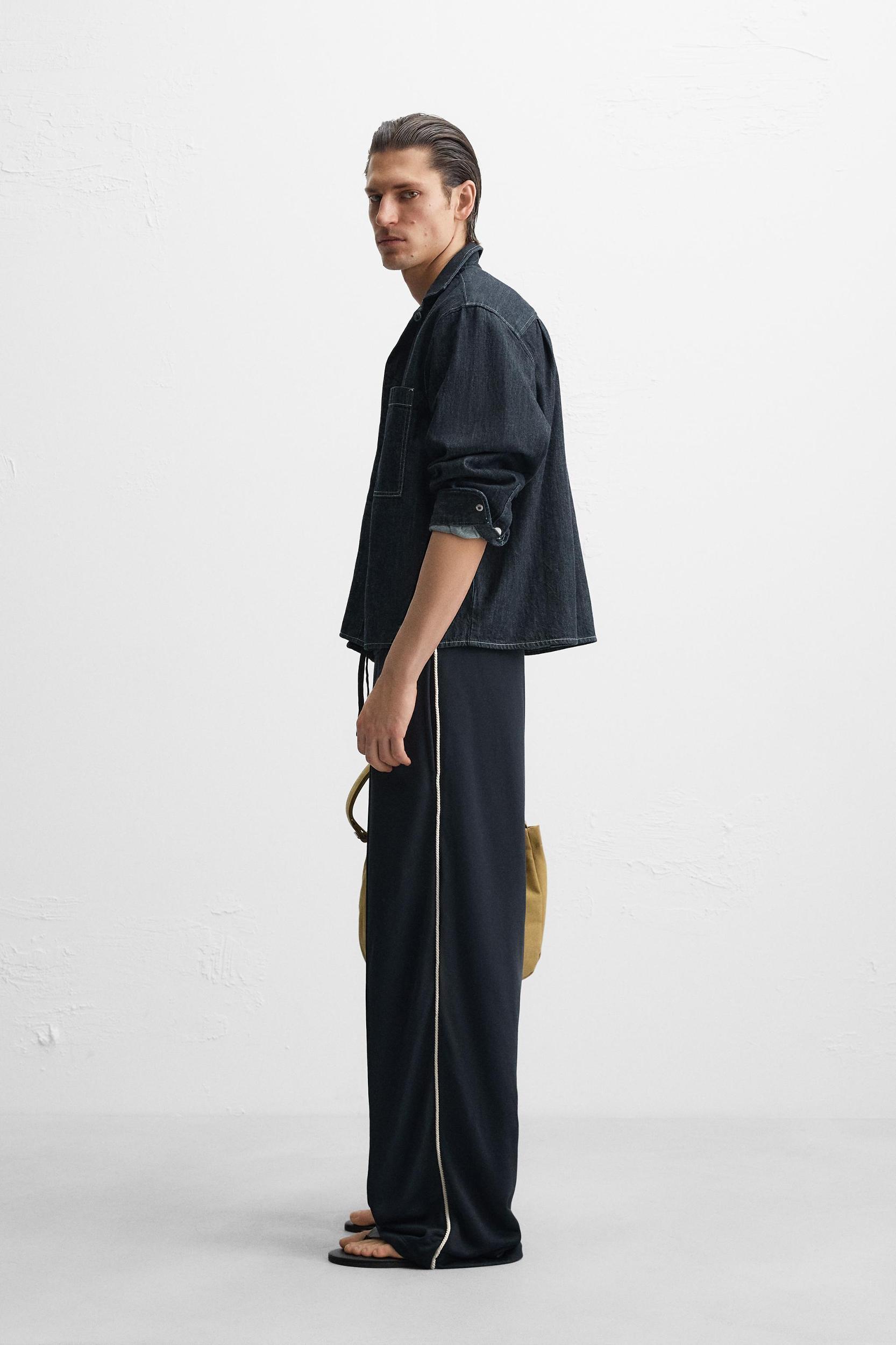 CONTRAST JOGGER PANTS Product Image