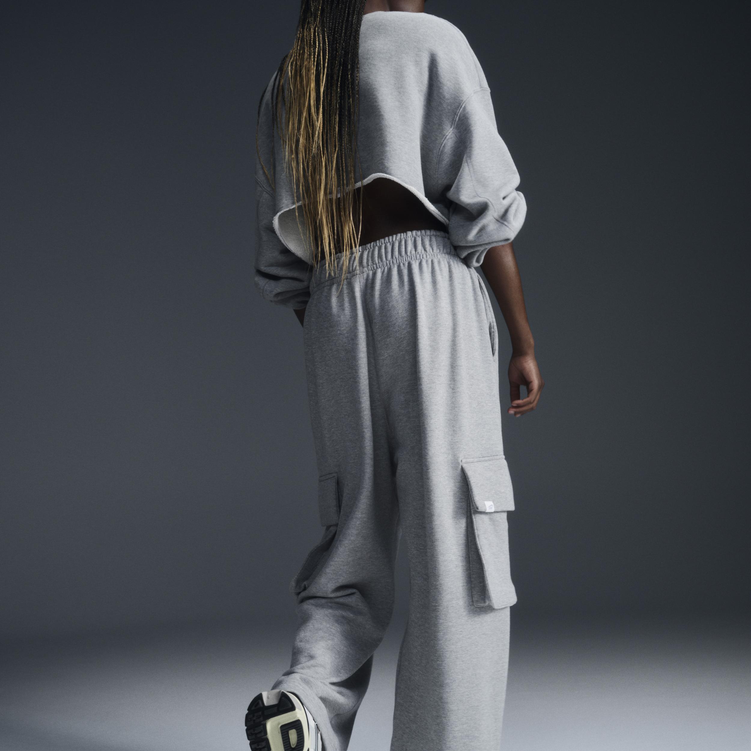 Women's Nike Sportswear Low-Rise Oversized French Terry Open-Hem Pants Product Image
