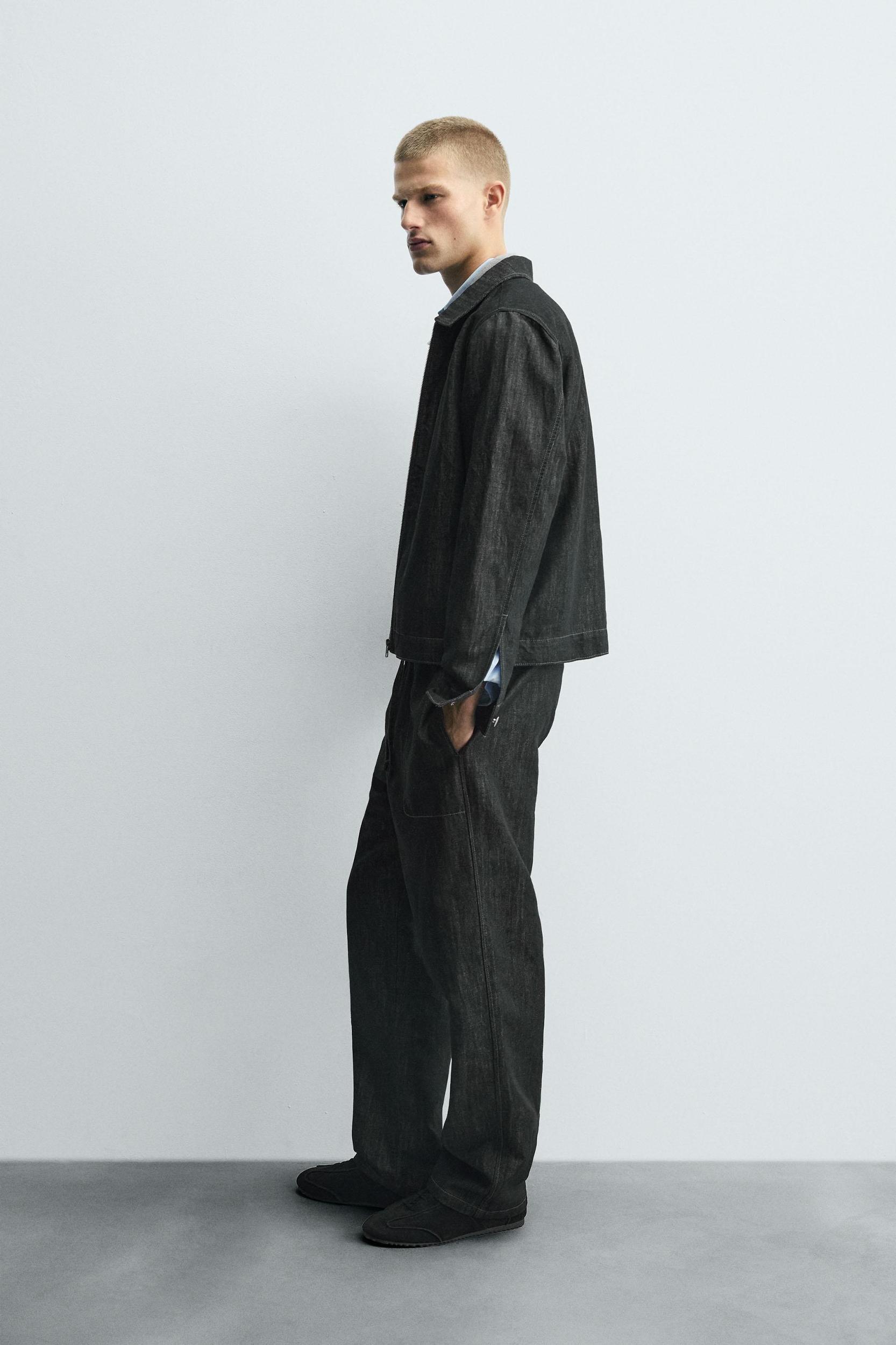 RELAXED FIT JOGGER JEANS Product Image