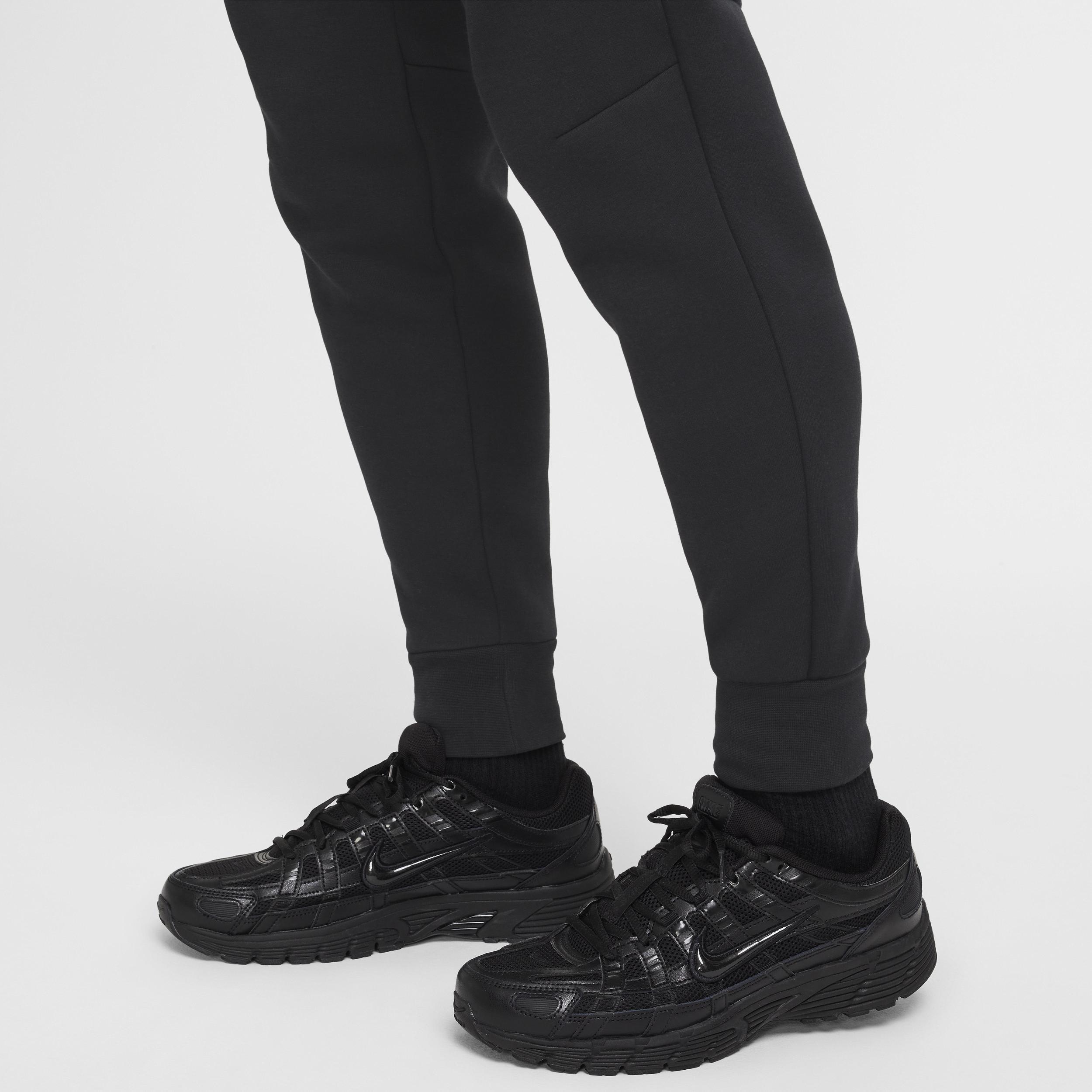 Nike Mens Tech Fleece Jogger Pants Product Image