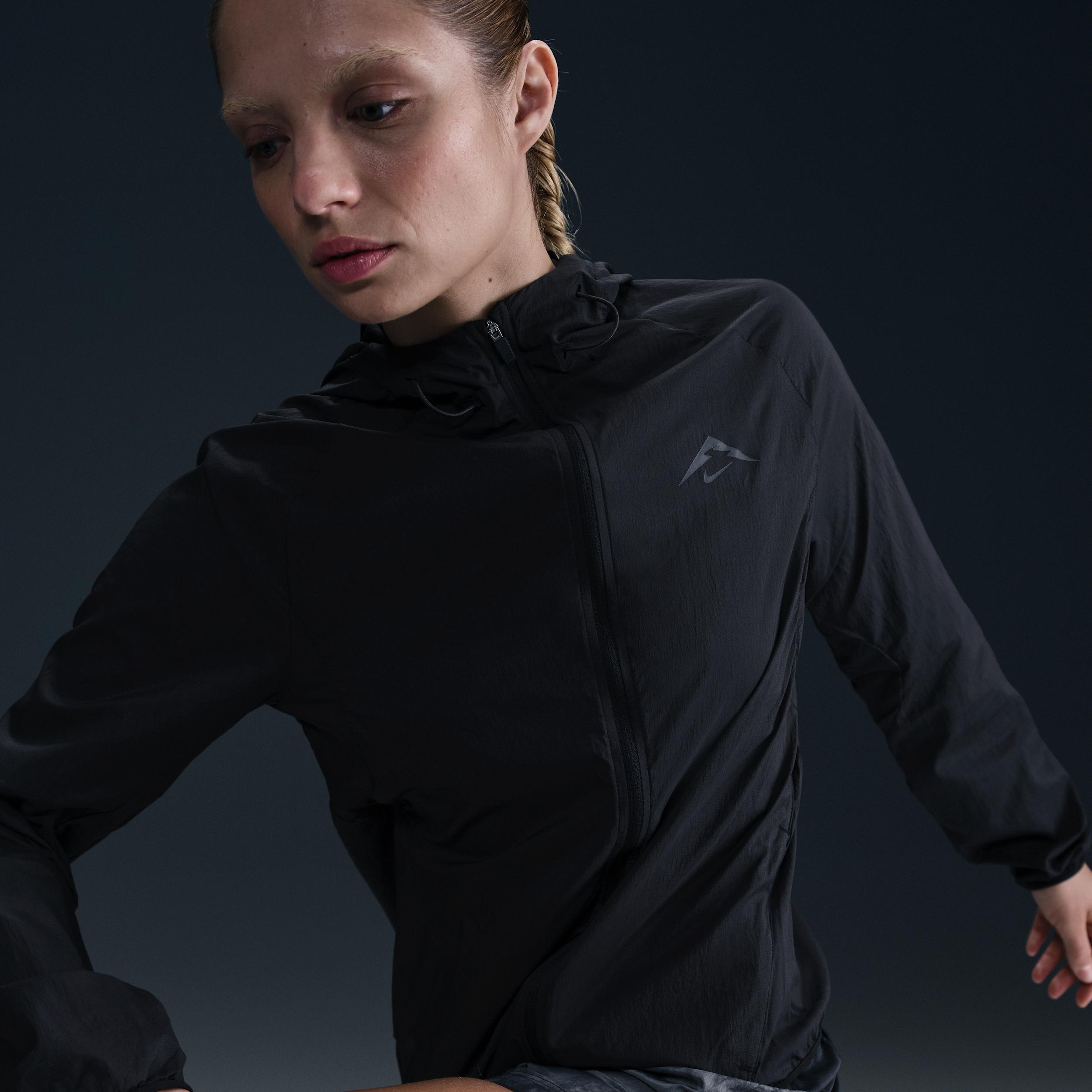 Nike Women's Trail Repel Running Jacket Product Image