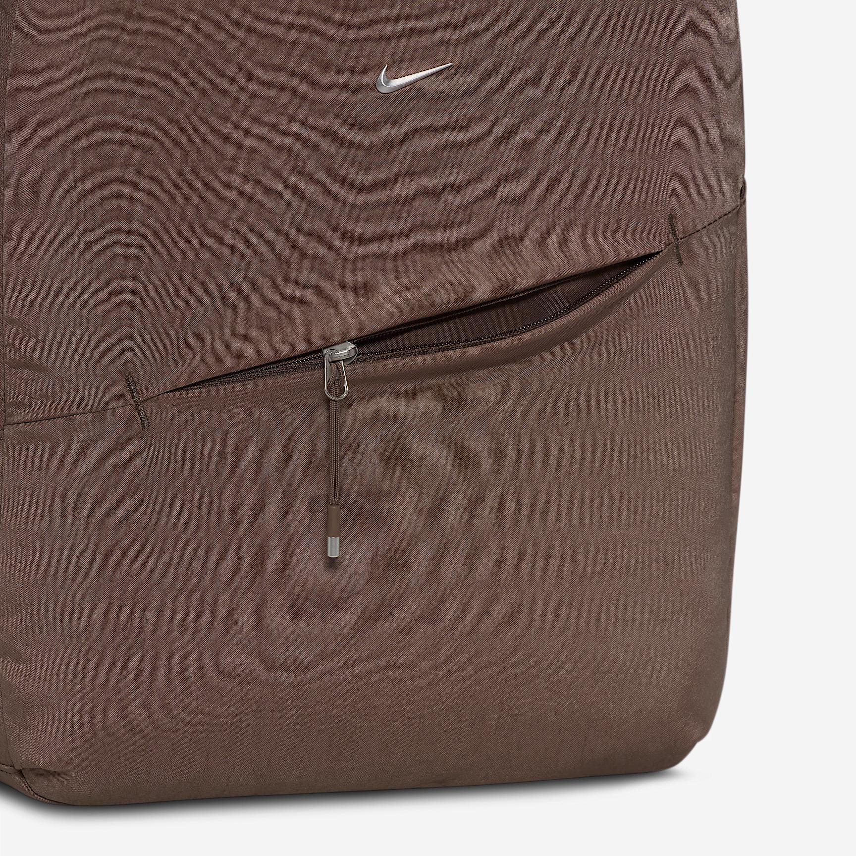 Nike Unisex Aura Backpack (24L) Product Image