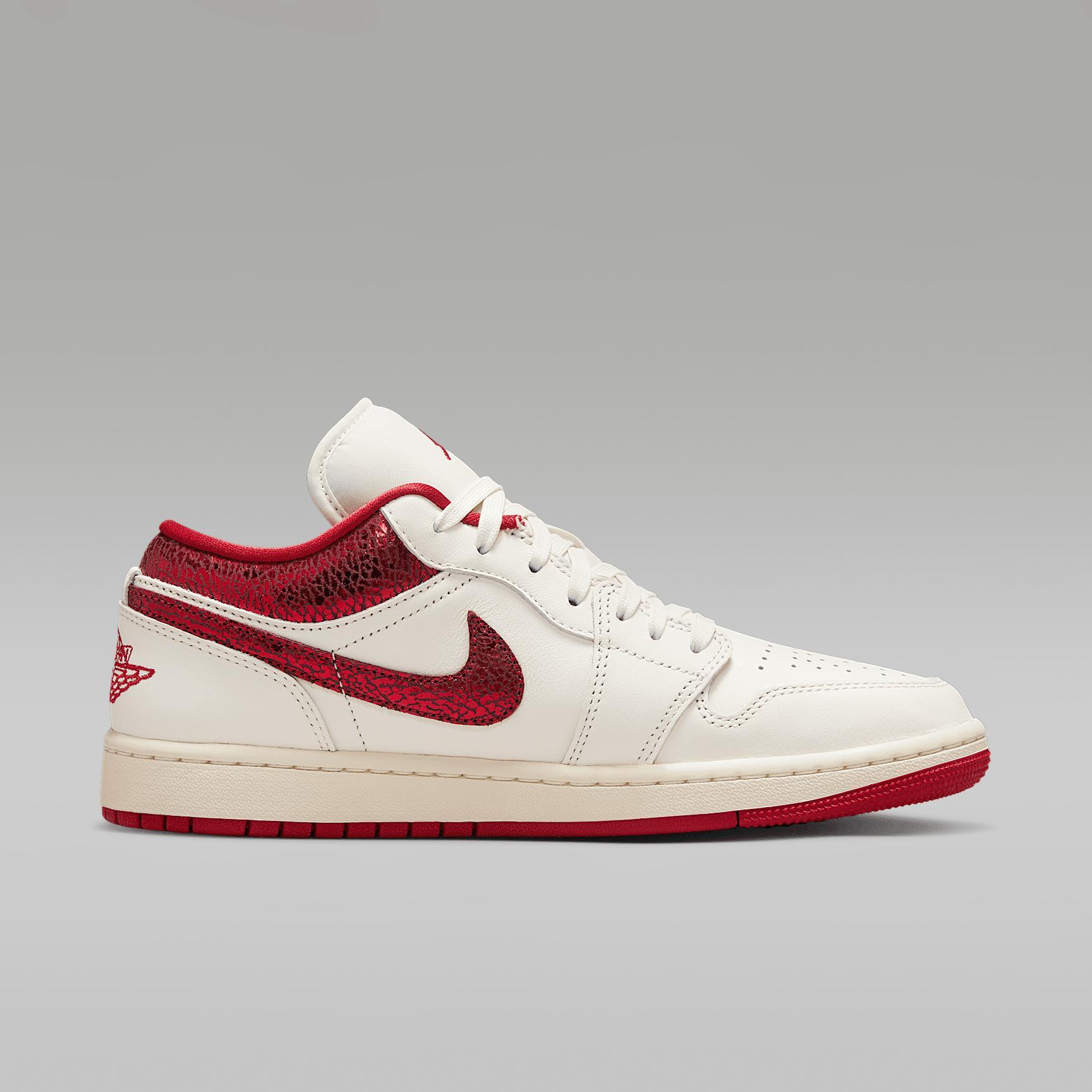 Women's Air Jordan 1 Low SE Shoes Product Image
