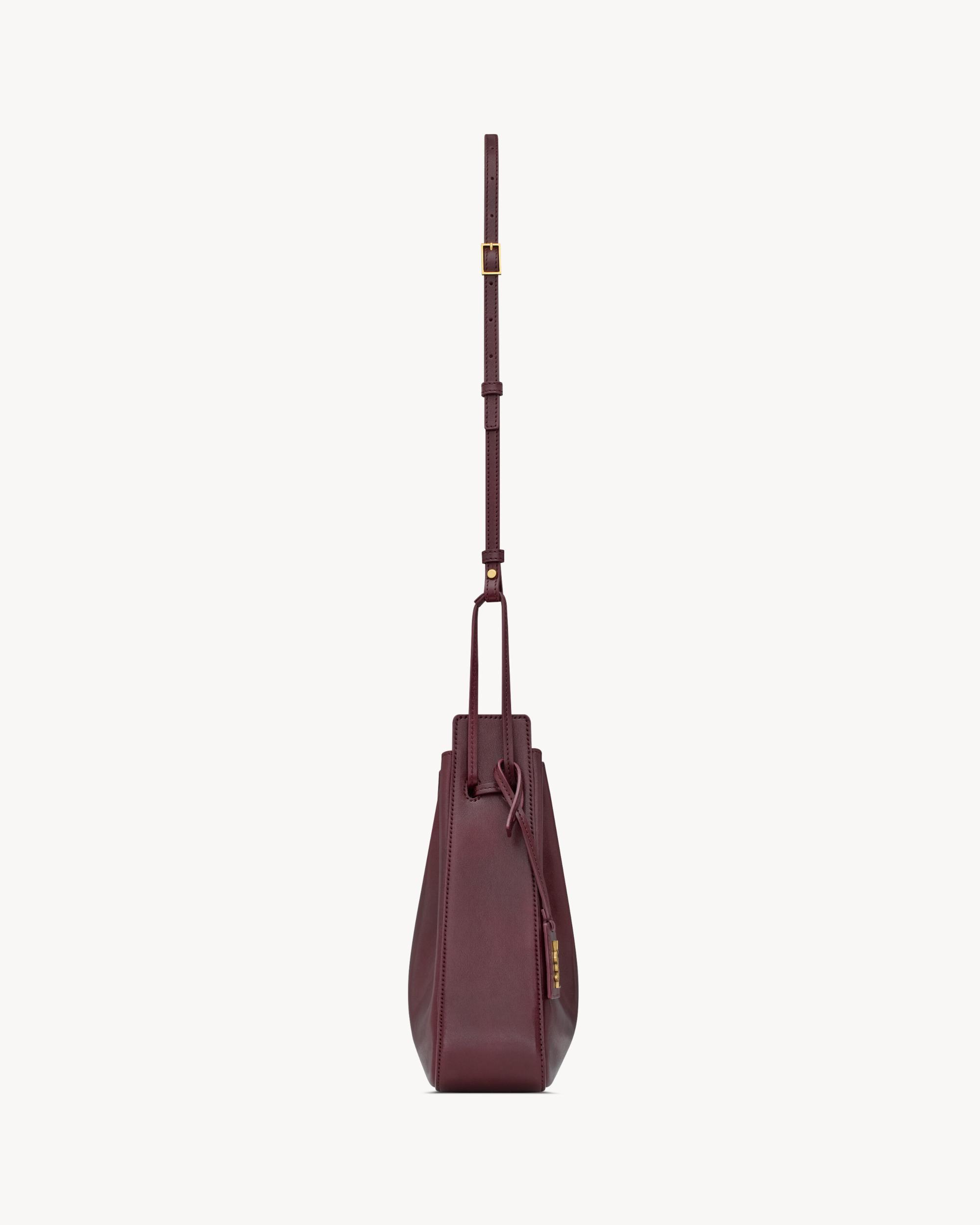bucket bag in leather Product Image