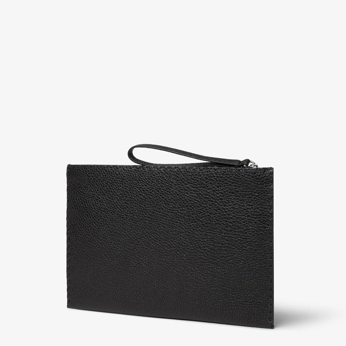 Selleria Flat Pouch MediumBlack Selleria pouch with 196 hand-sewn topstitches Product Image