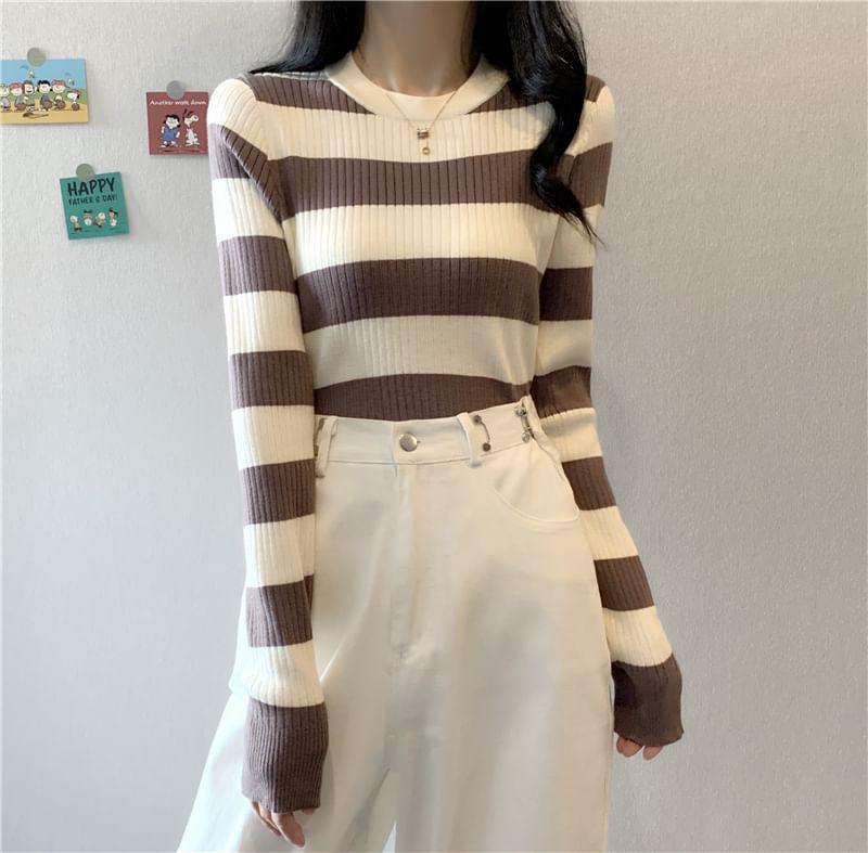 Round Neck Striped Ribbed Sweater Product Image