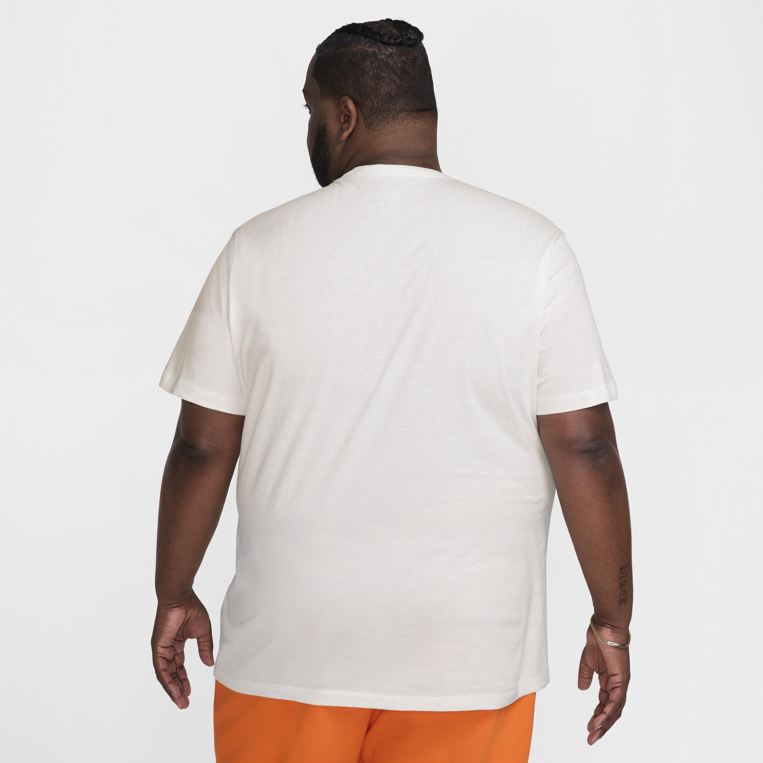 Nike Sportswear Men's T-Shirt Product Image